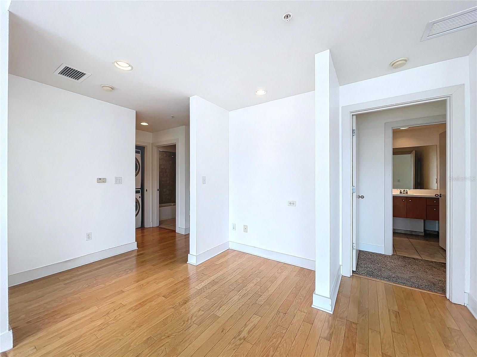 1208 E KENNEDY BLVD #319, TAMPA, FL, 33602