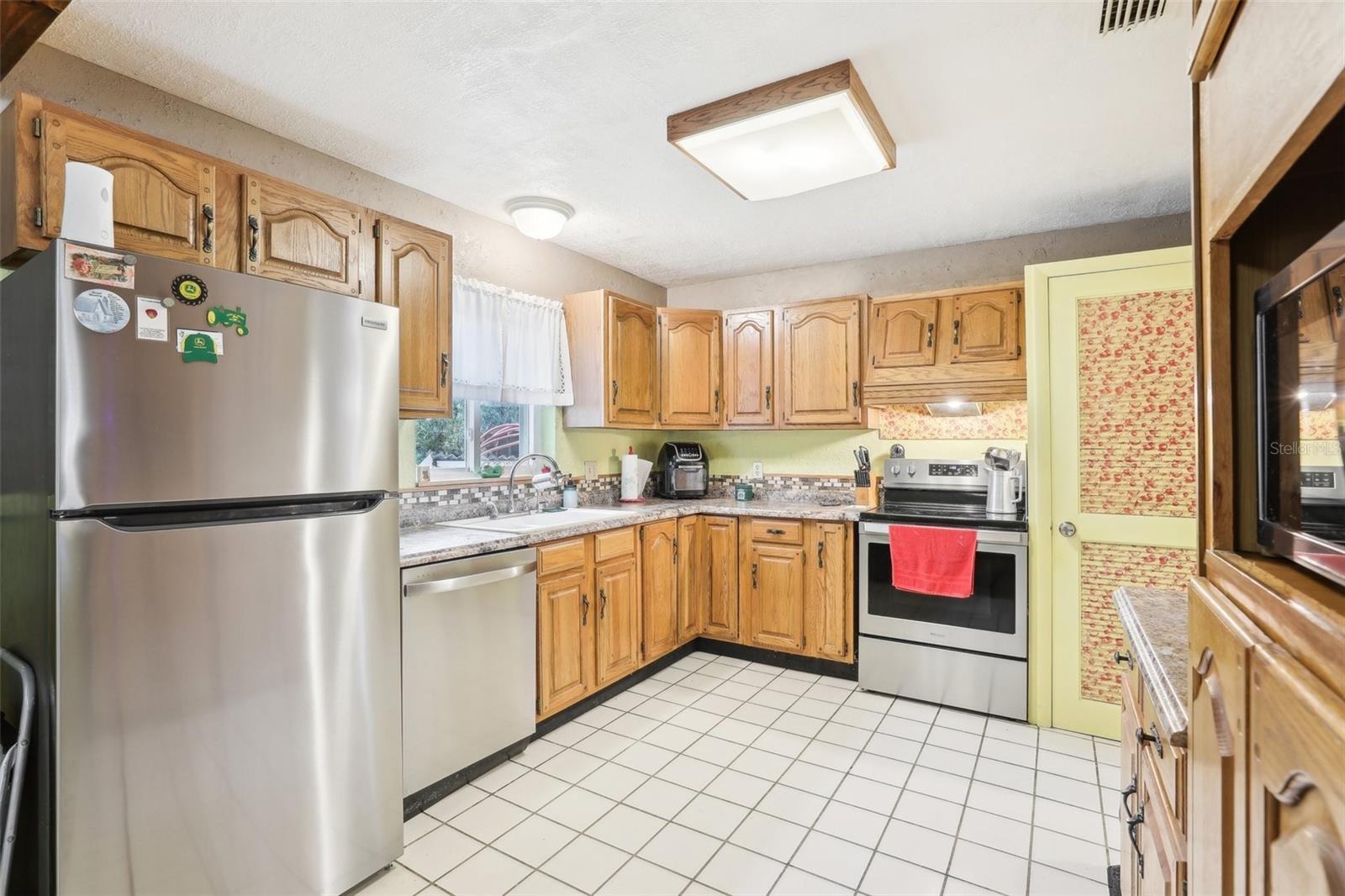 32125 MARK AVE, TAVARES, FL, 32778