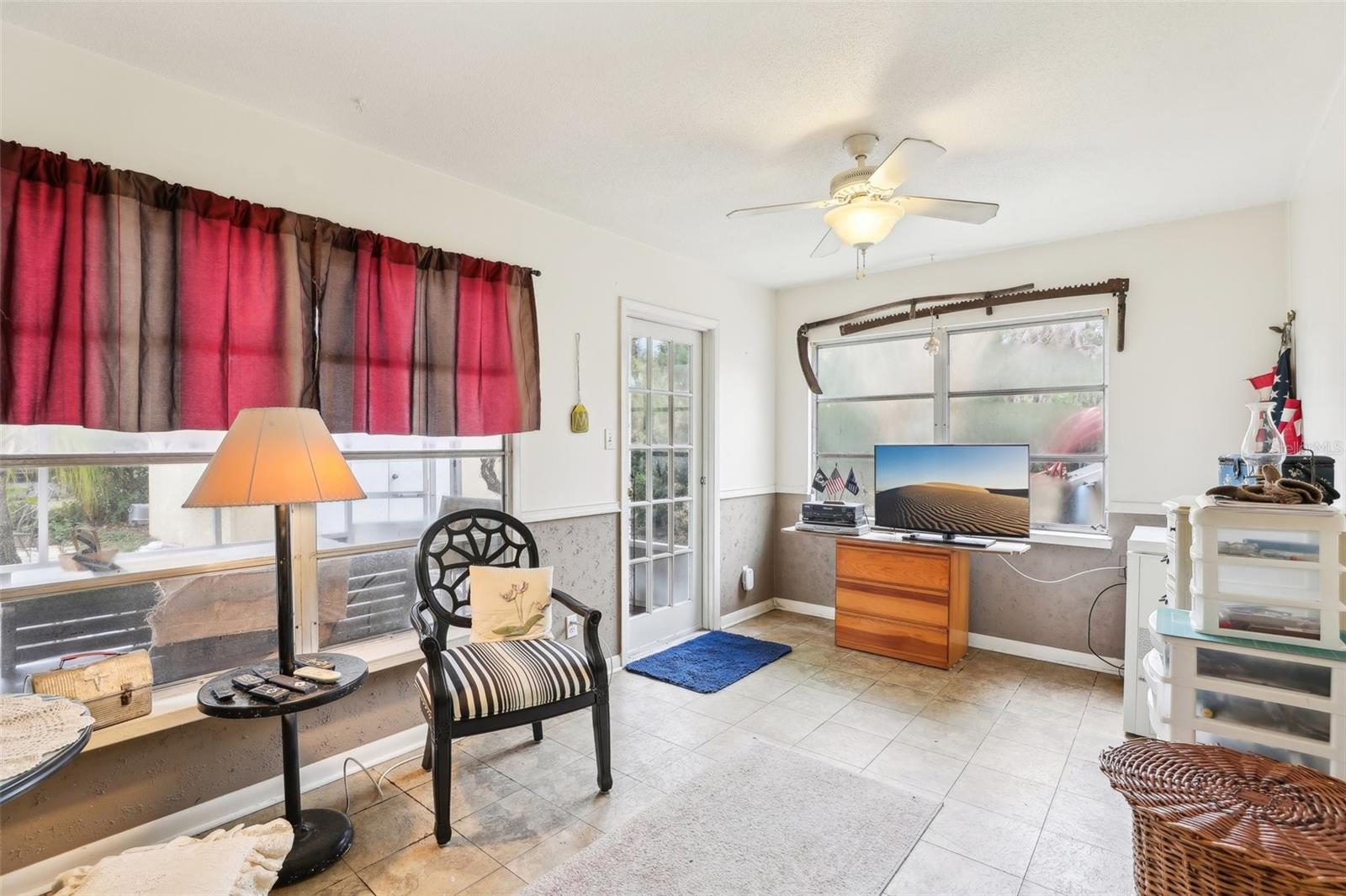 32125 MARK AVE, TAVARES, FL, 32778