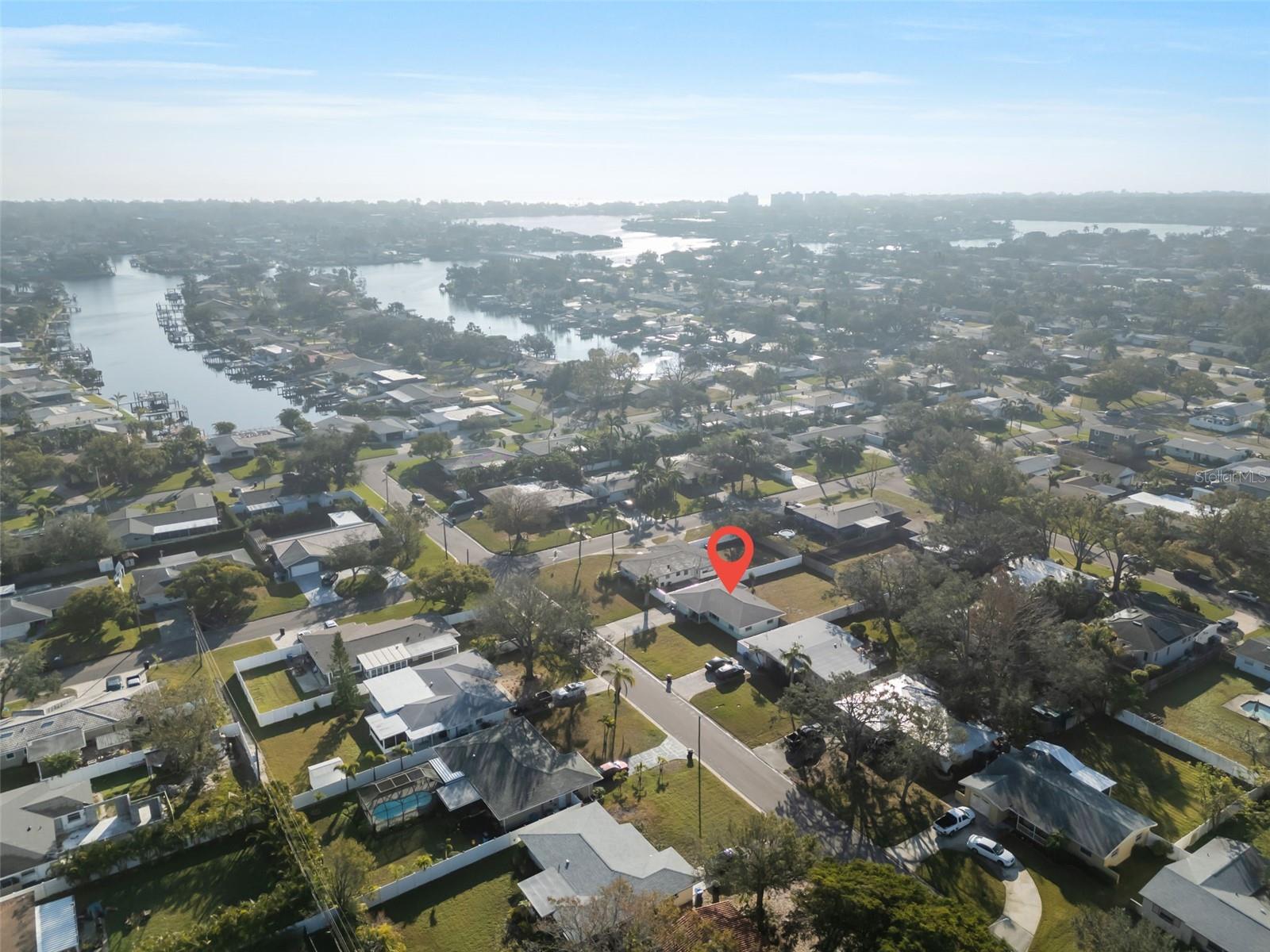 960 43RD AVE NE, ST PETERSBURG, FL, 33703