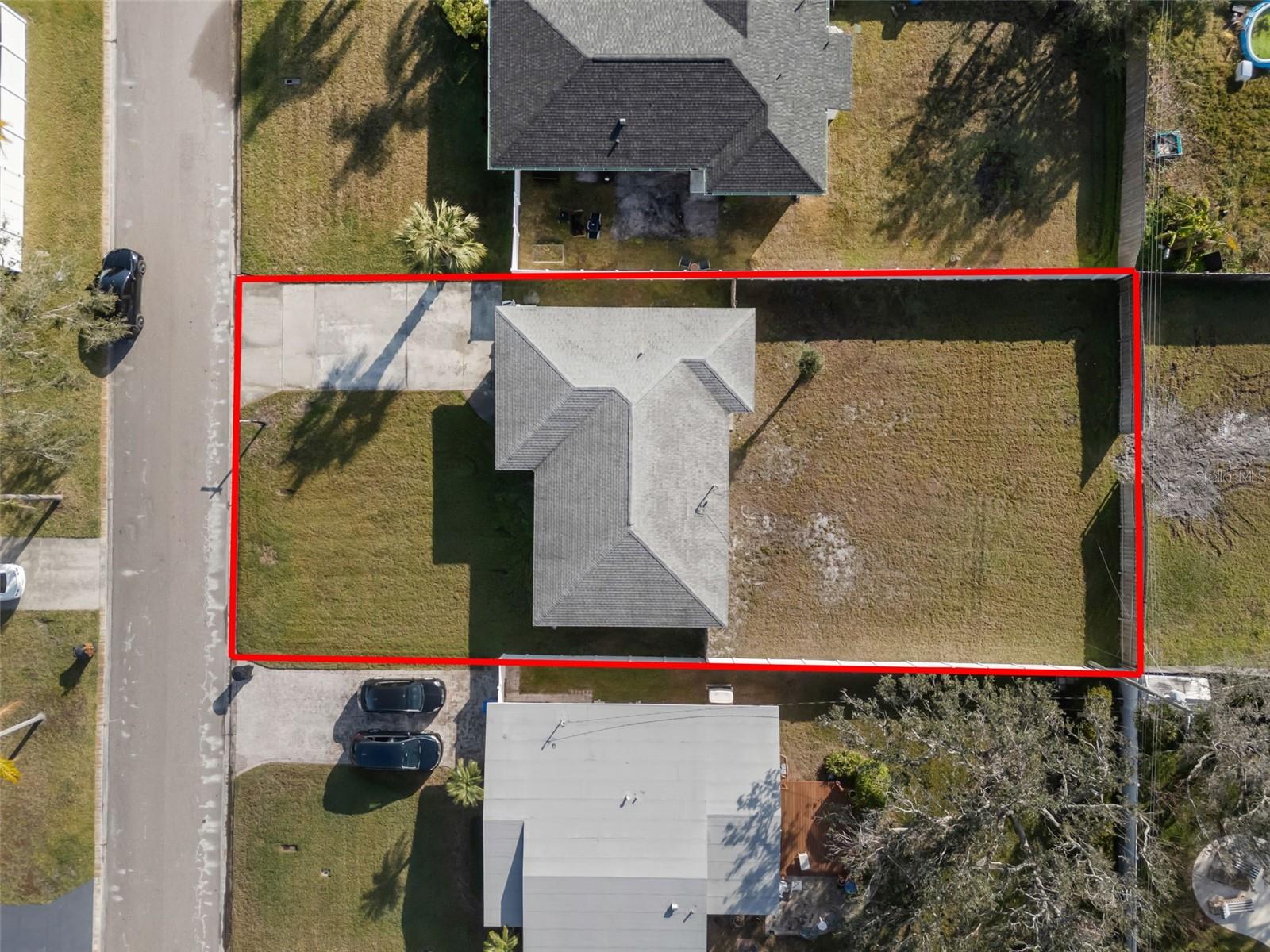 960 43RD AVE NE, ST PETERSBURG, FL, 33703