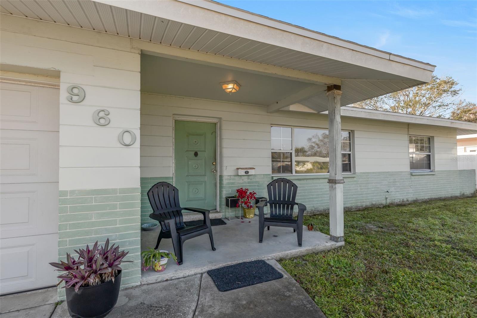 960 43RD AVE NE, ST PETERSBURG, FL, 33703