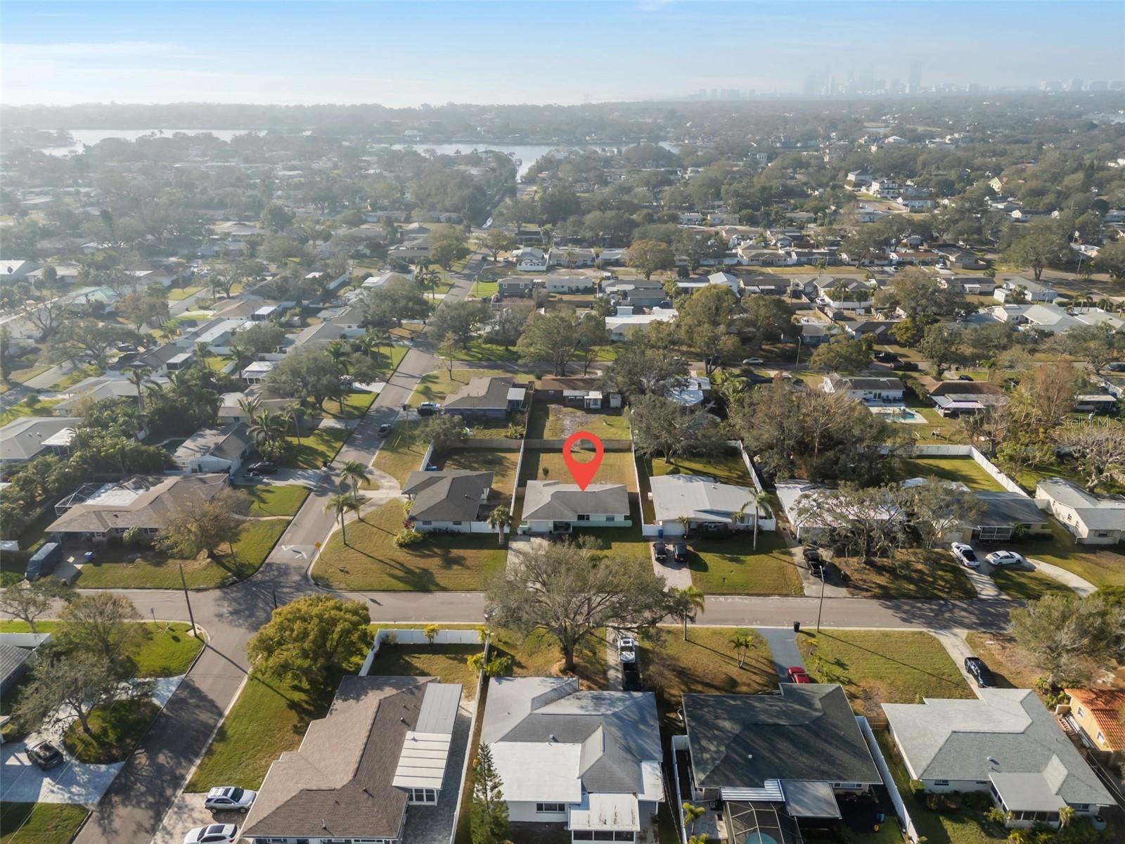 960 43RD AVE NE, ST PETERSBURG, FL, 33703