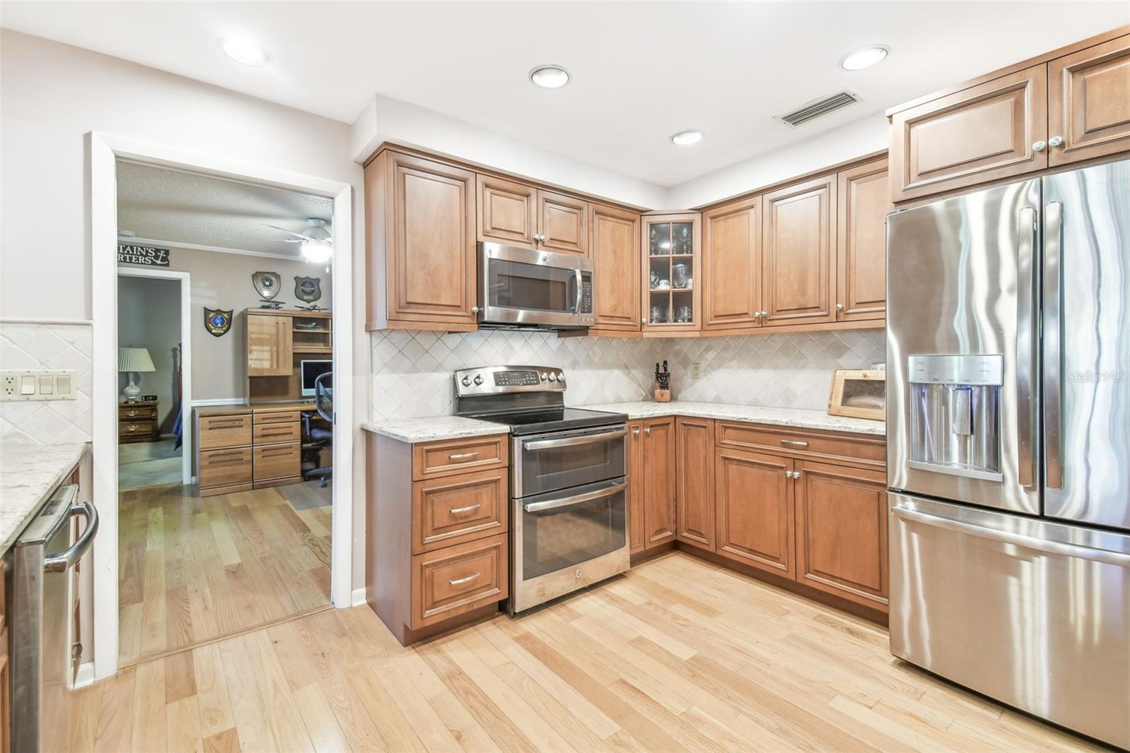 14031 SHADY SHORES DR, TAMPA, FL, 33613