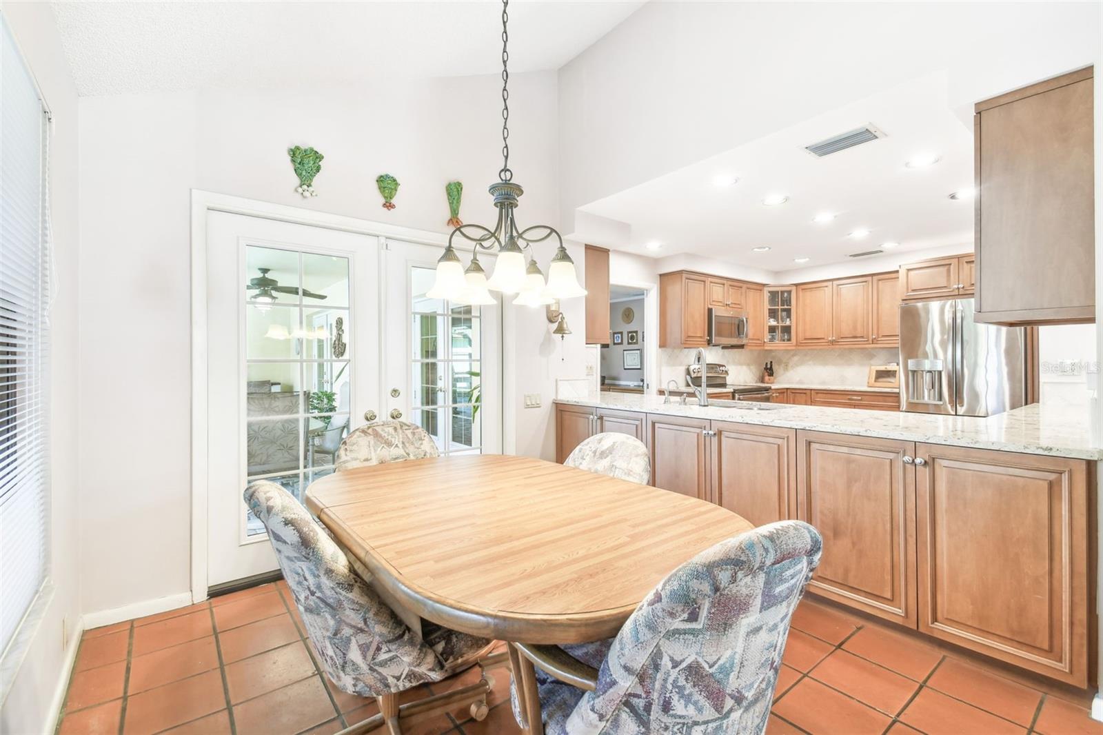 14031 SHADY SHORES DR, TAMPA, FL, 33613