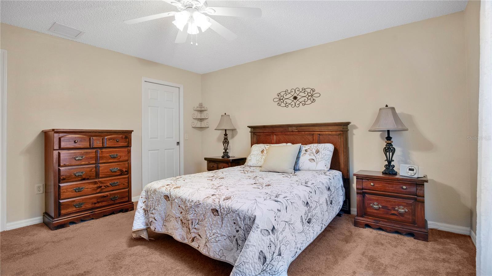 714 COTTAGE PARK LN, LEESBURG, FL, 34748