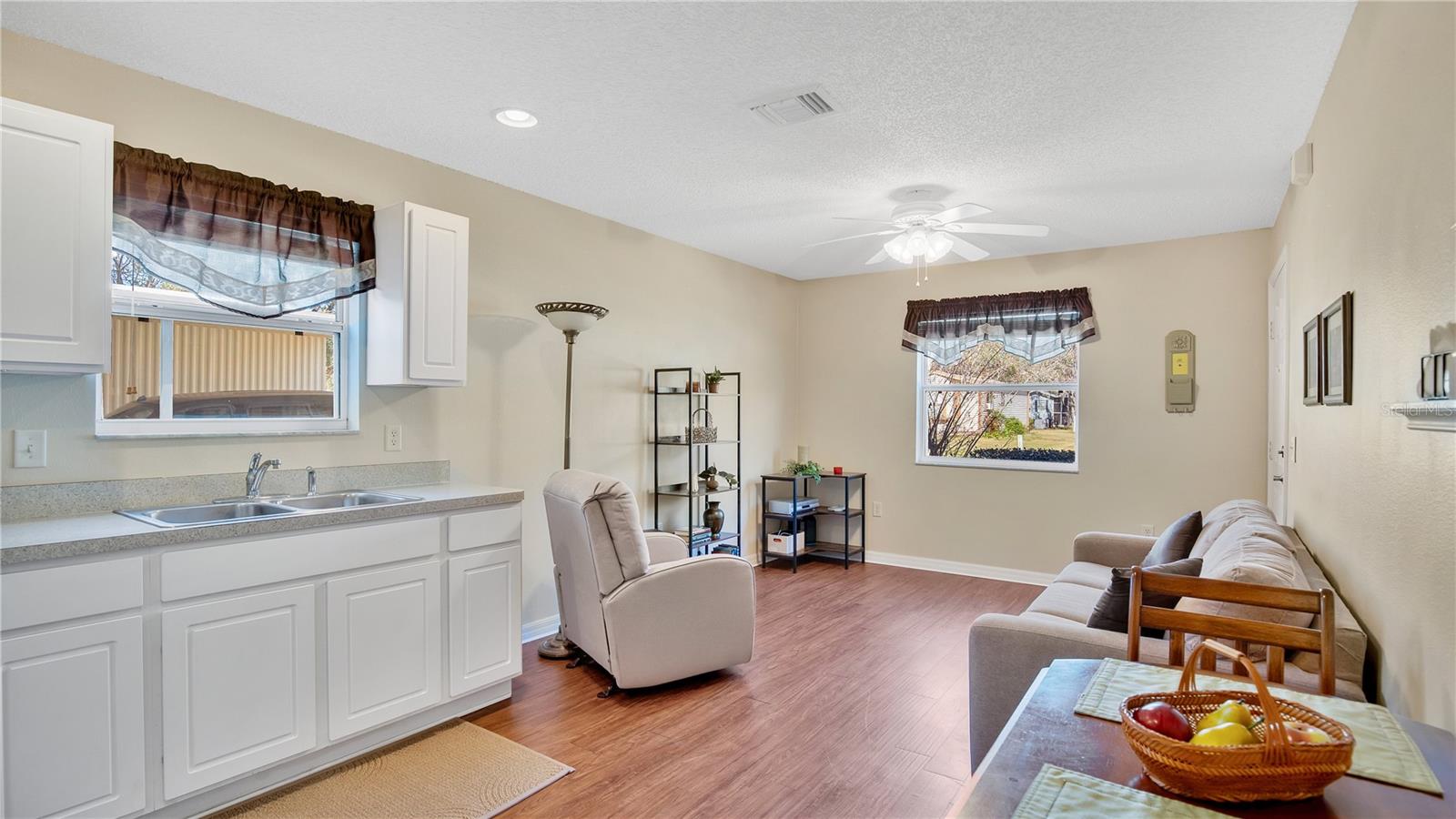 714 COTTAGE PARK LN, LEESBURG, FL, 34748