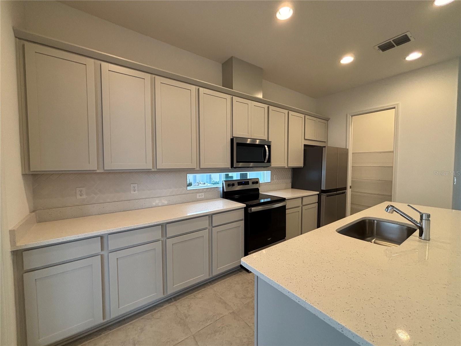 9931 PEARSON AVE, ORLANDO, FL, 32827