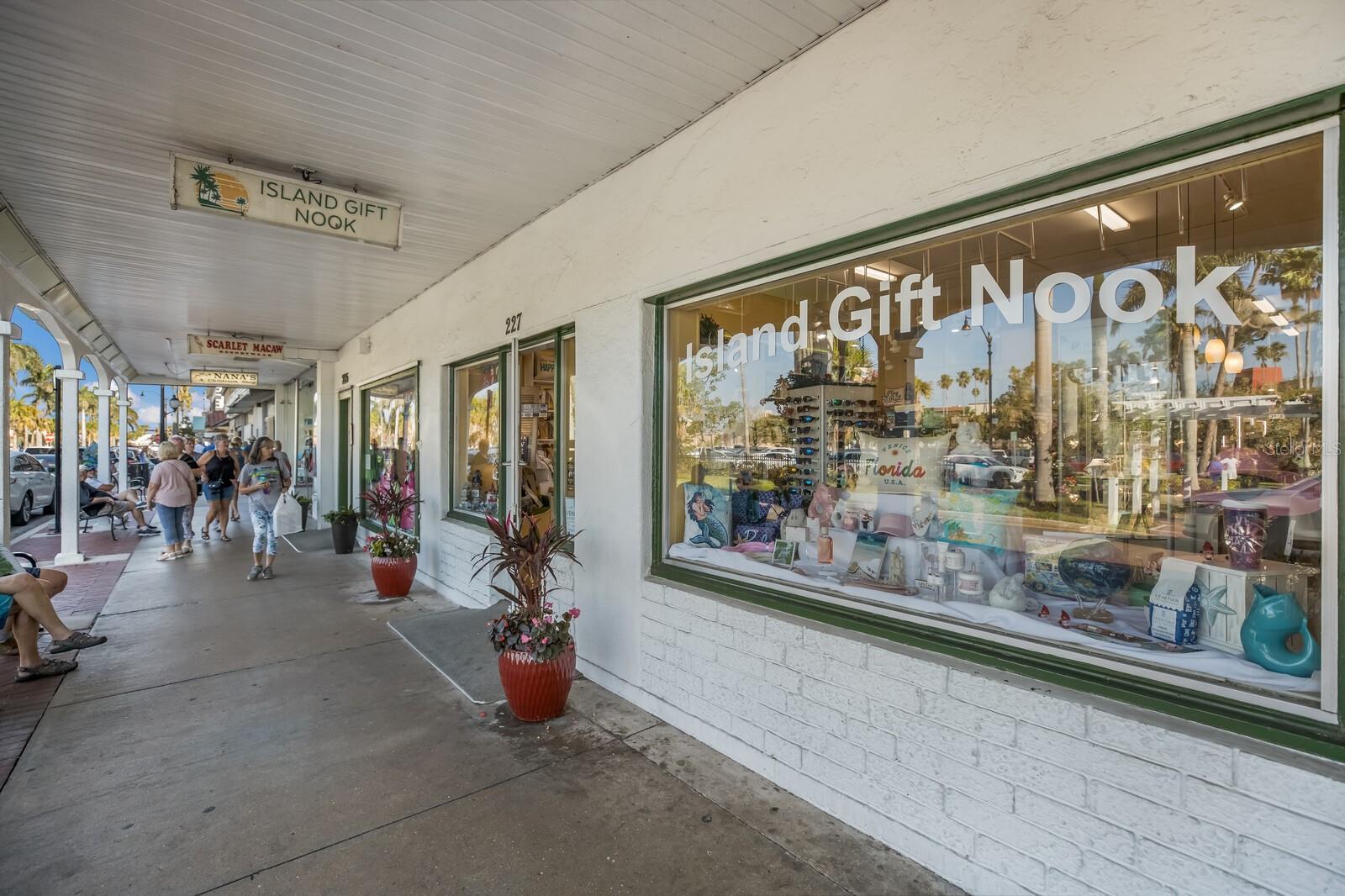 176 AVENS DR, NOKOMIS, FL, 34275