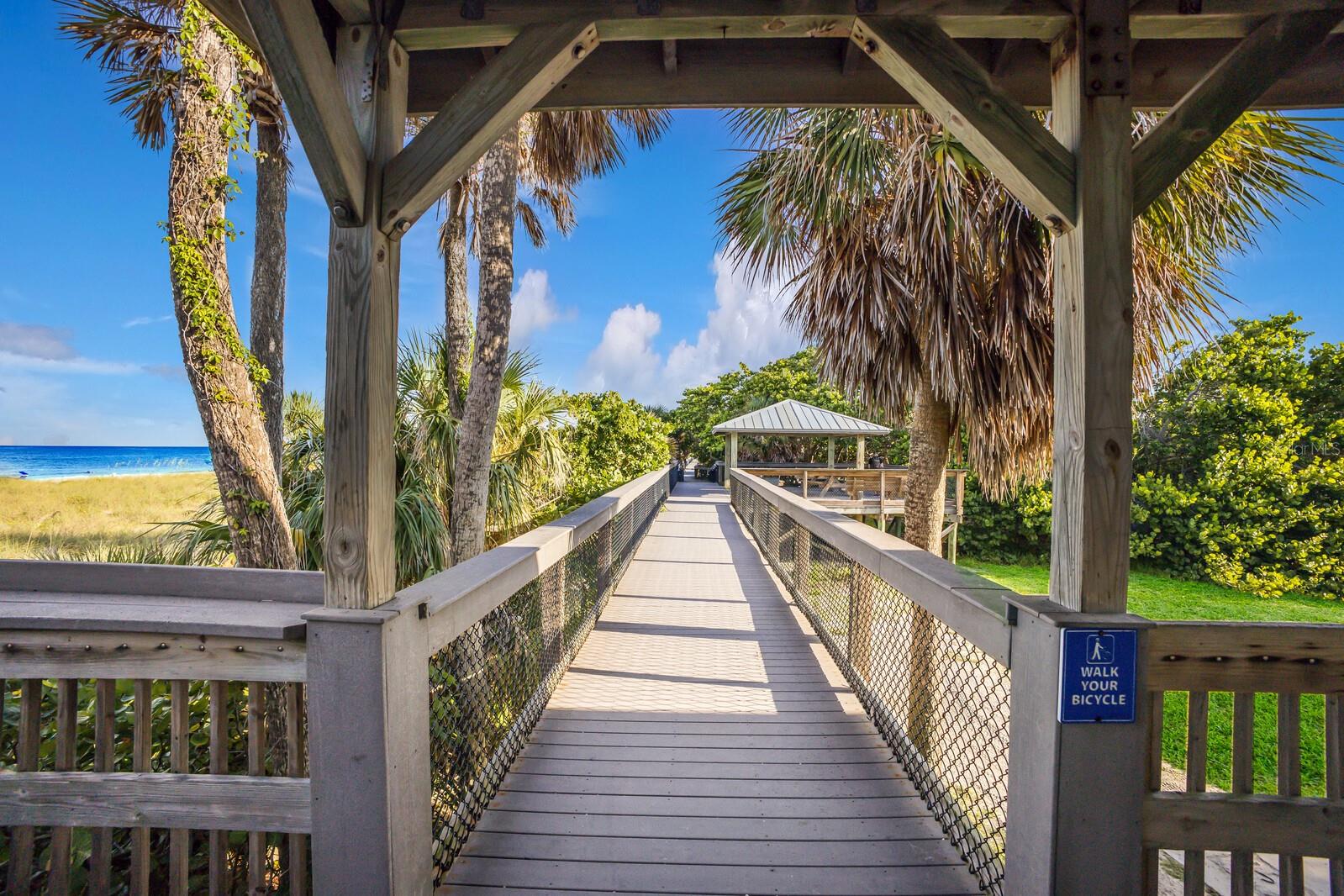 176 AVENS DR, NOKOMIS, FL, 34275