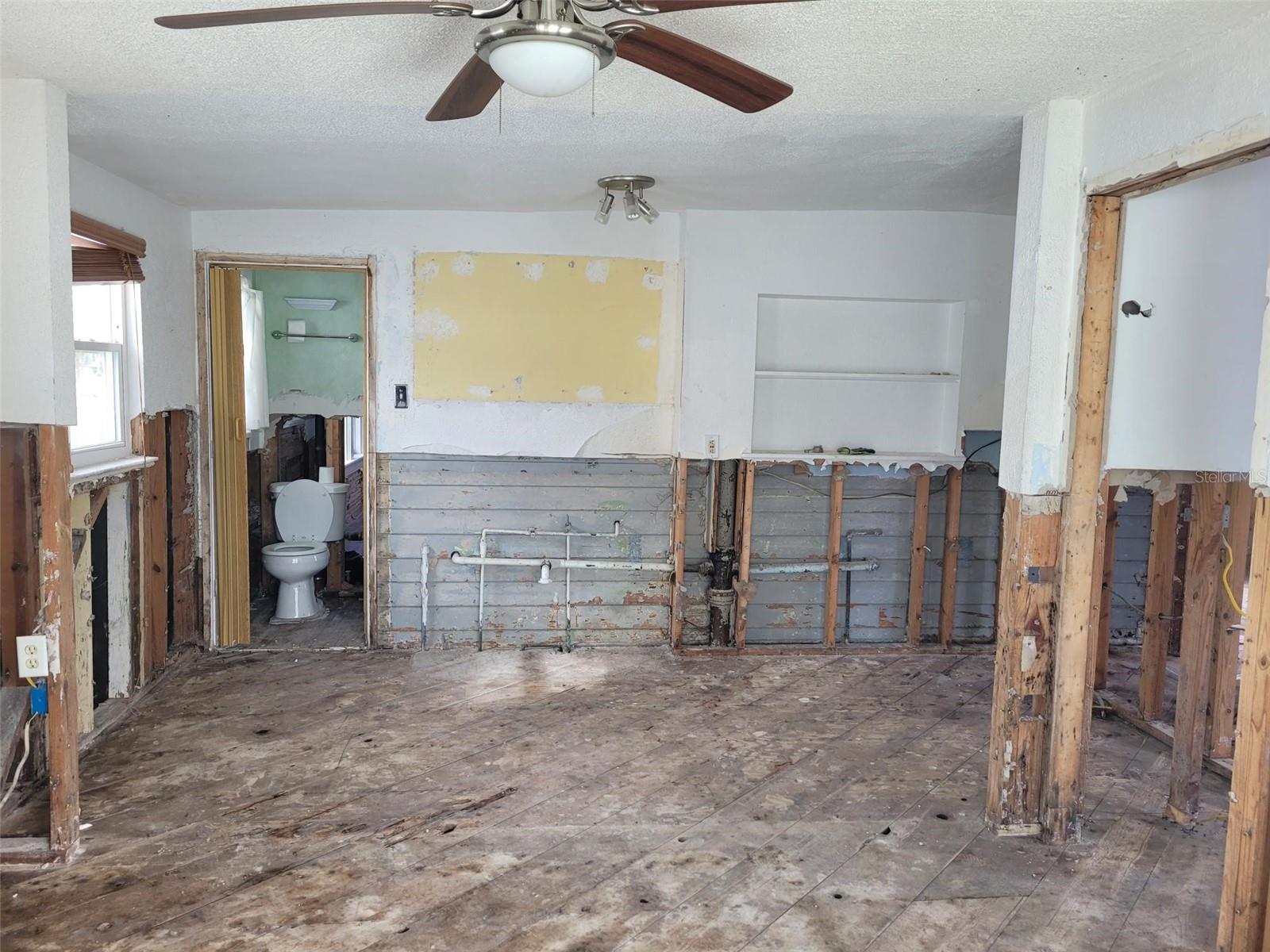 13412 2ND ST E, MADEIRA BEACH, FL, 33708