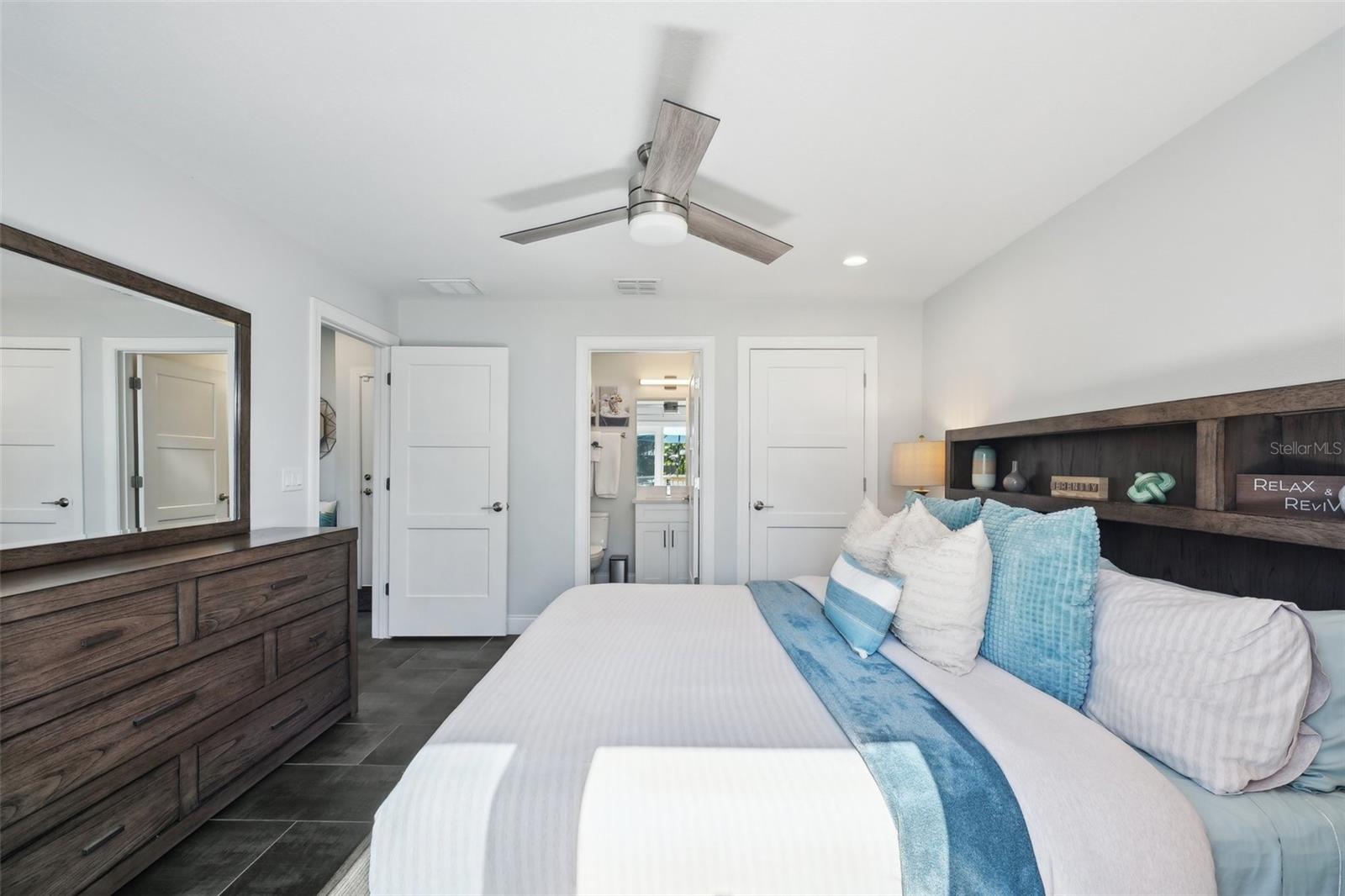 4722 LEGACY PARK DR, TAMPA, FL, 33611