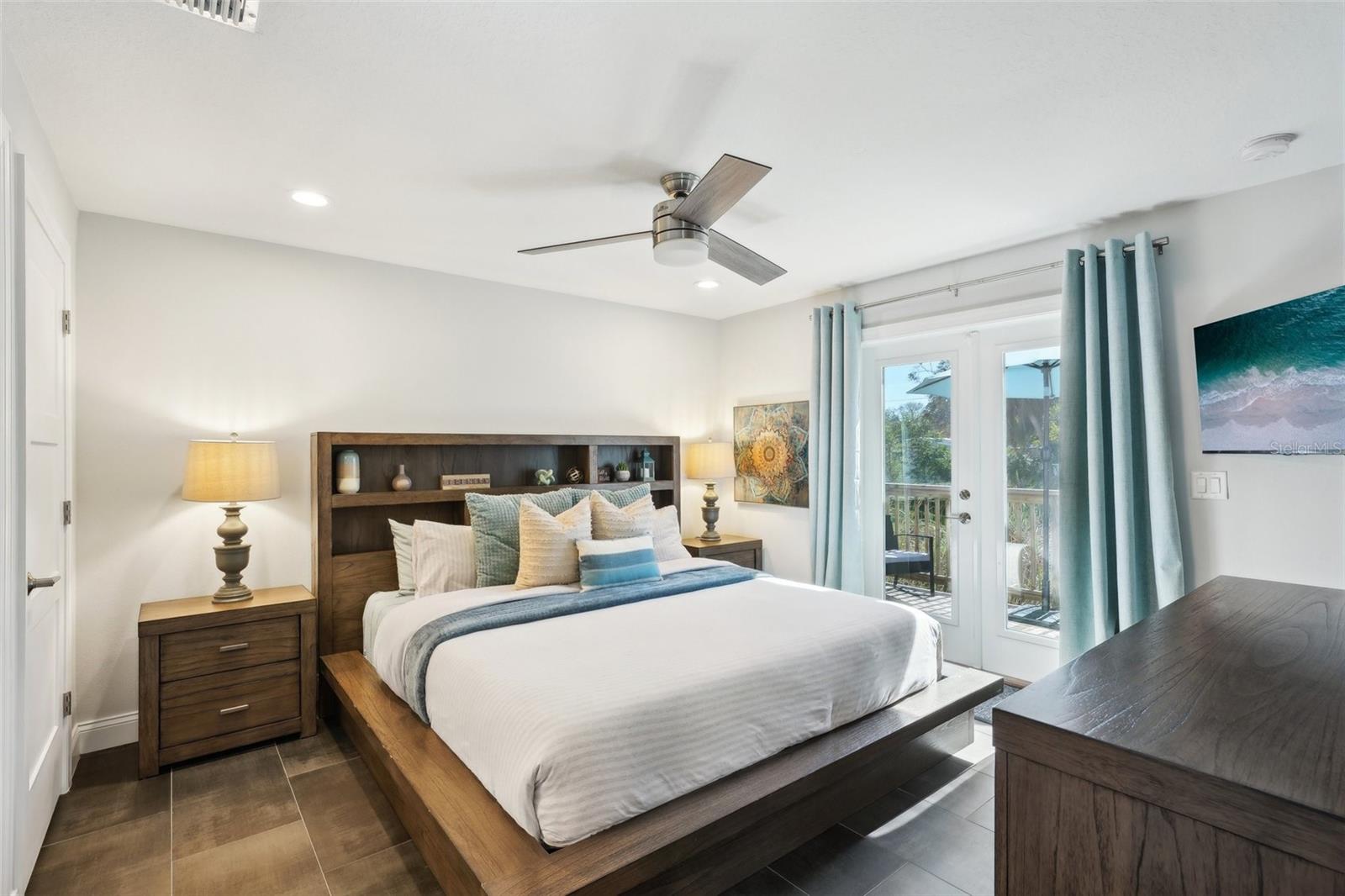4722 LEGACY PARK DR, TAMPA, FL, 33611