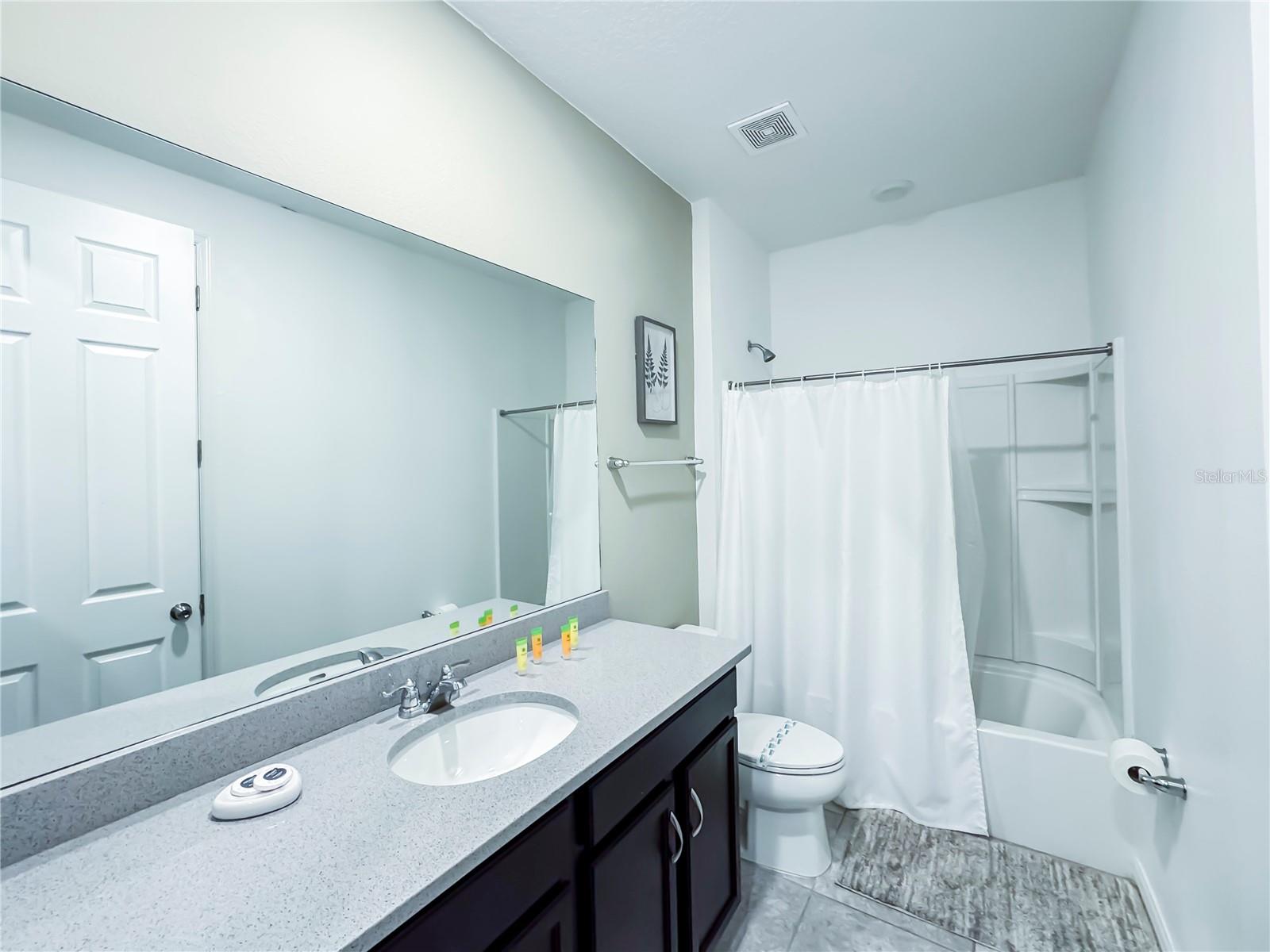 8953 HILTON RIDGE AVE, KISSIMMEE, FL, 34747
