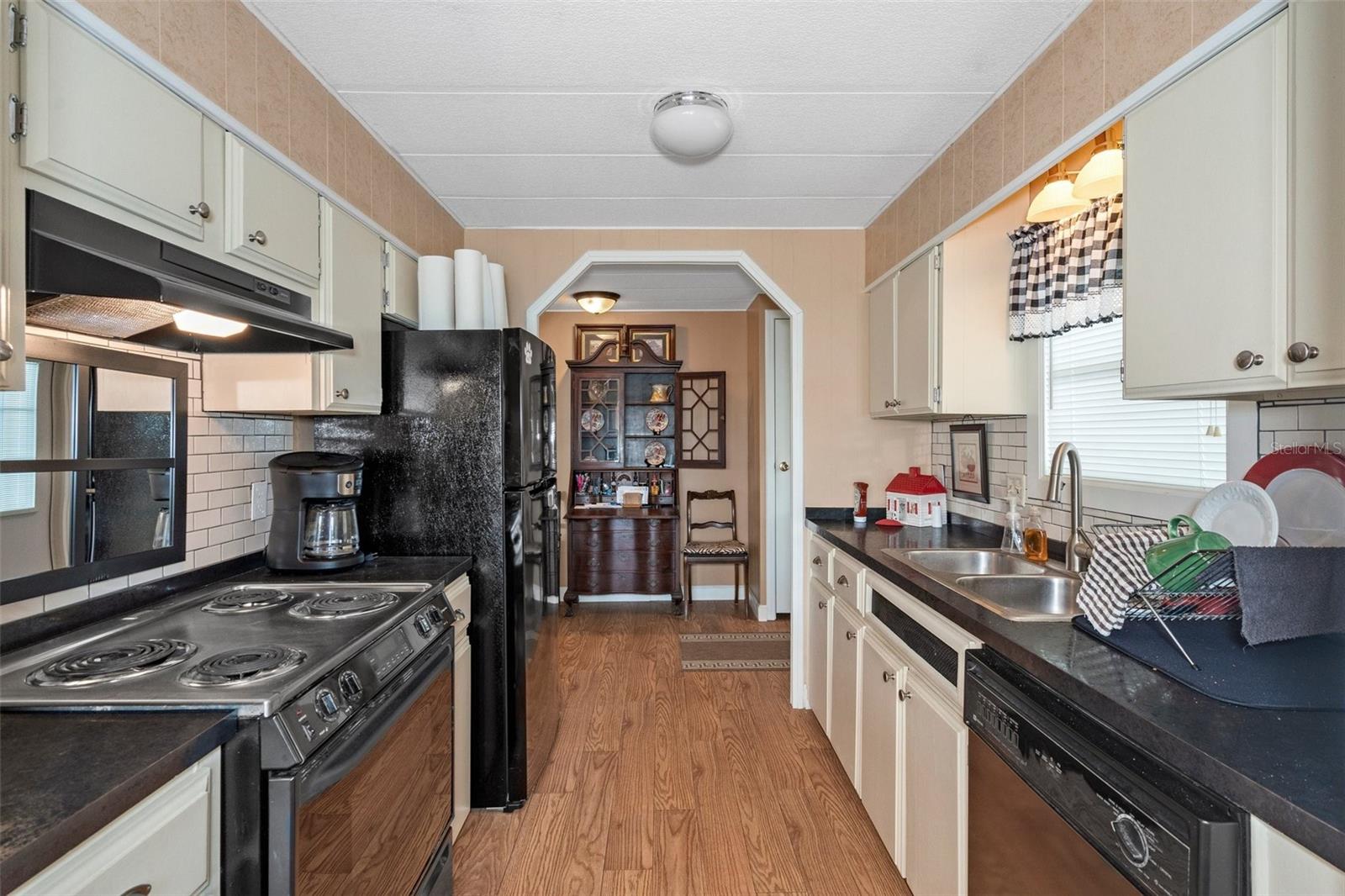 7410 FIRST CIRCLE DR, BROOKSVILLE, FL, 34613