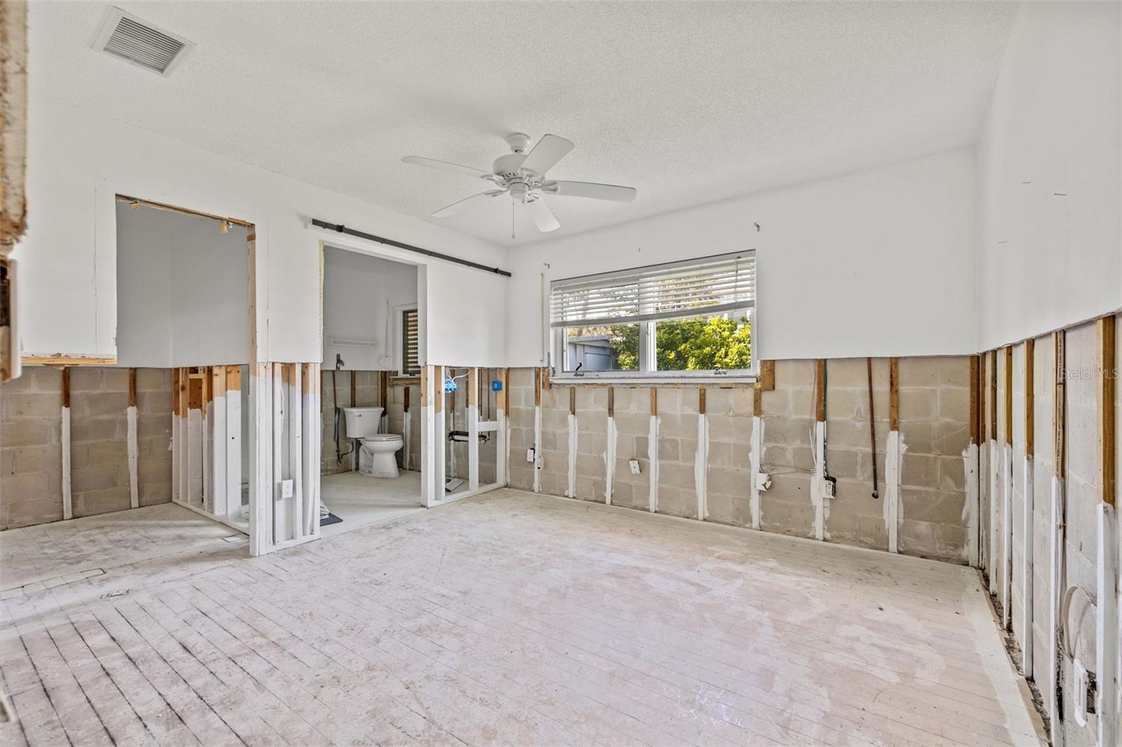 5630 VENETIAN BLVD NE, ST PETERSBURG, FL, 33703