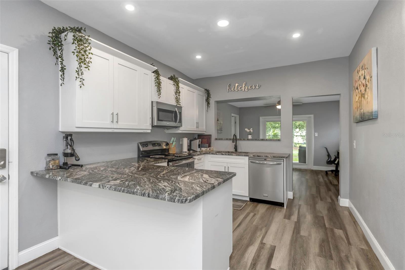 206 N HIMES AVE, TAMPA, FL, 33609