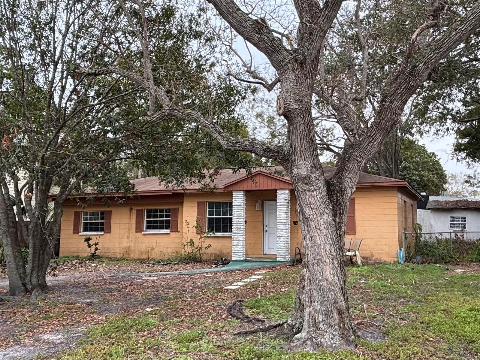 3002 W VAN BUREN DR, TAMPA, FL, 33611