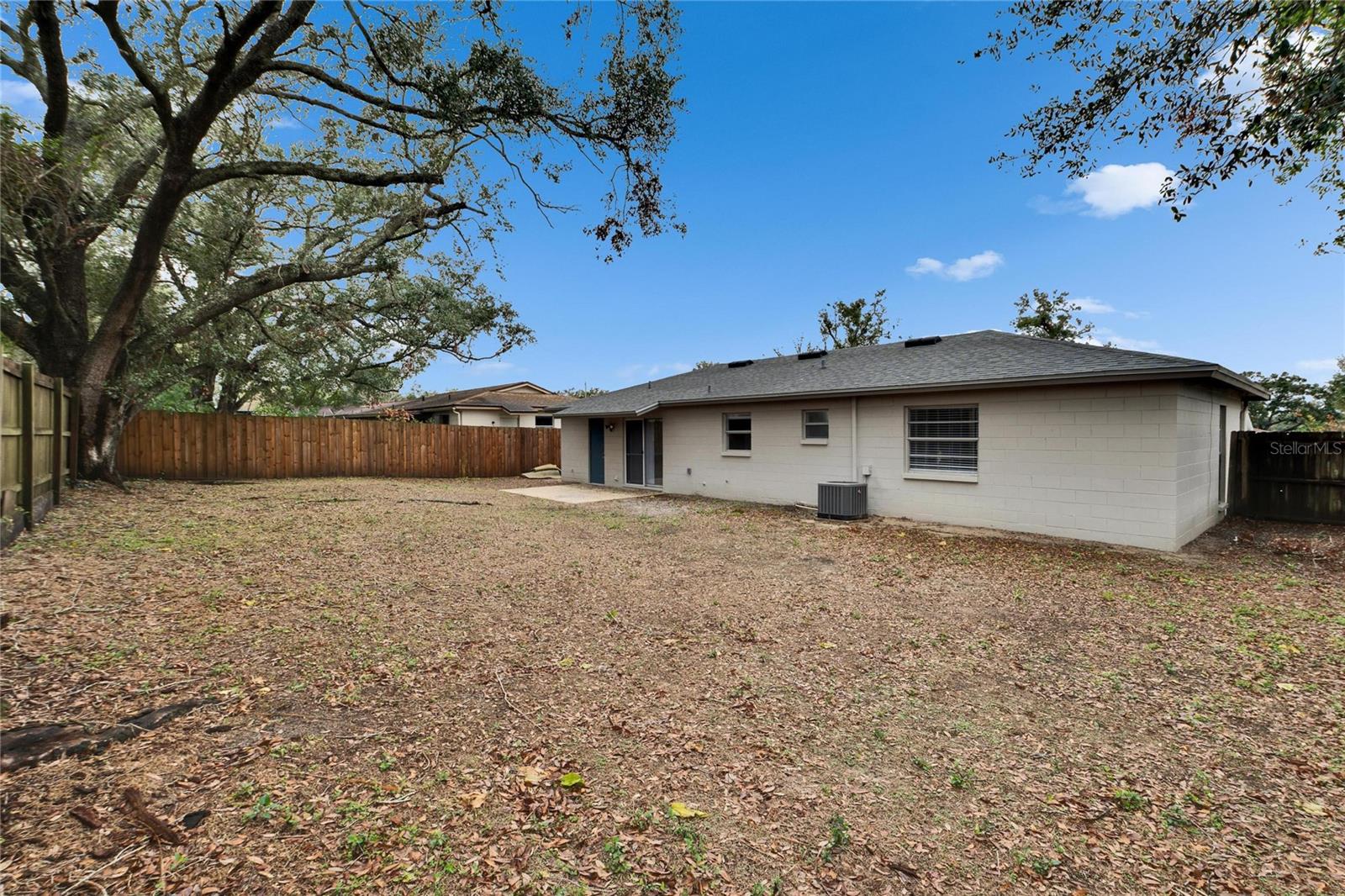 2211 WHITNEY PL, VALRICO, FL, 33594