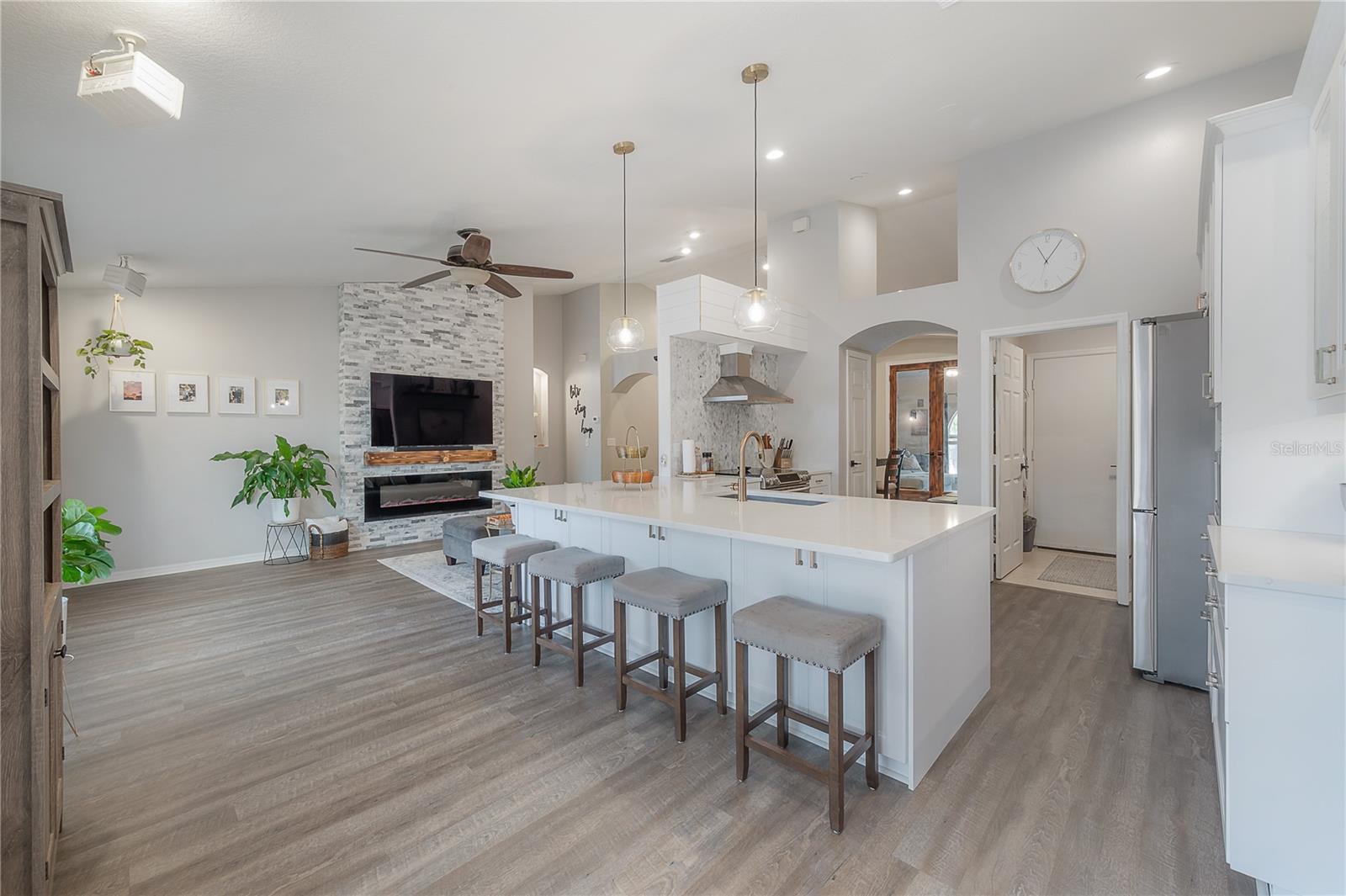 2909 FOLKLORE DR, VALRICO, FL, 33596
