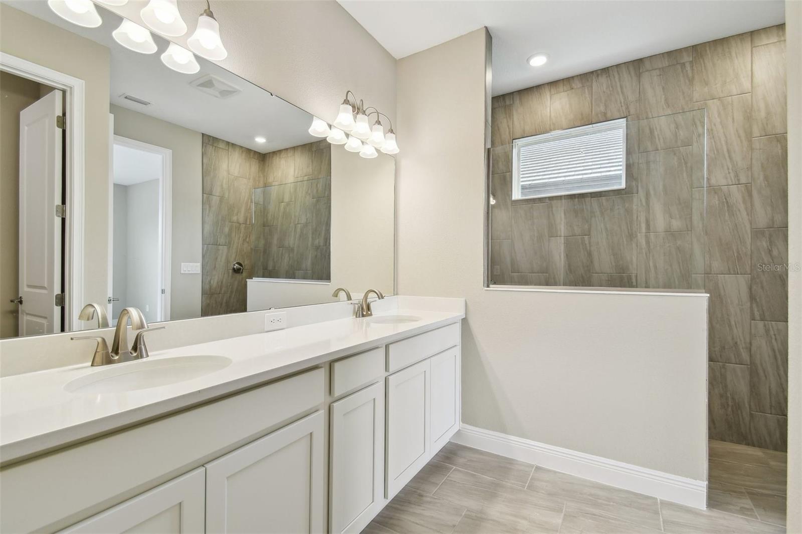 2416 WISE RIVER LN, ZEPHYRHILLS, FL, 33541