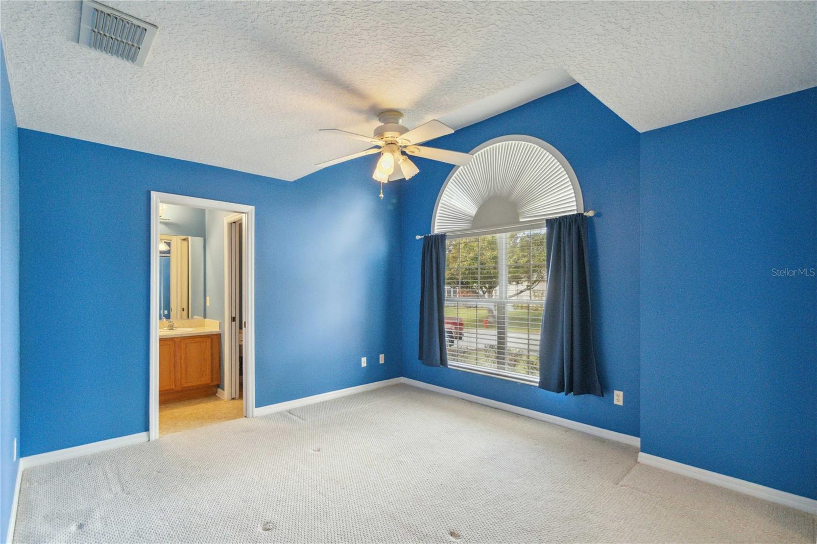 4546 NOTTOWAY DR, LEESBURG, FL, 34748