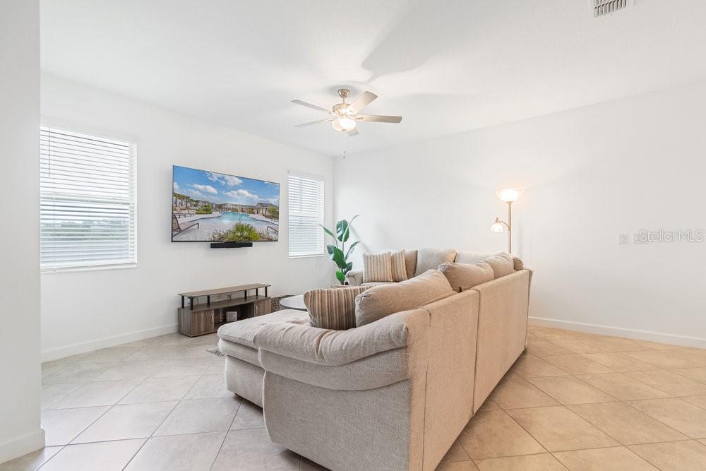 8241 CORNER PINE WAY, NEW PORT RICHEY, FL, 34655