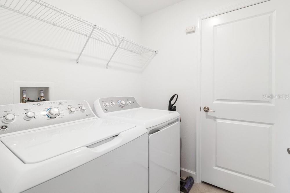 8241 CORNER PINE WAY, NEW PORT RICHEY, FL, 34655