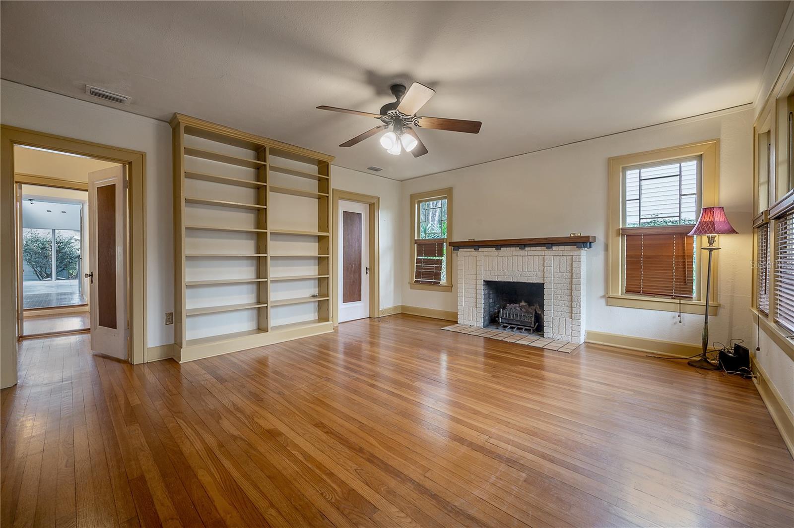 1211 E CLIFTON ST, TAMPA, FL, 33604