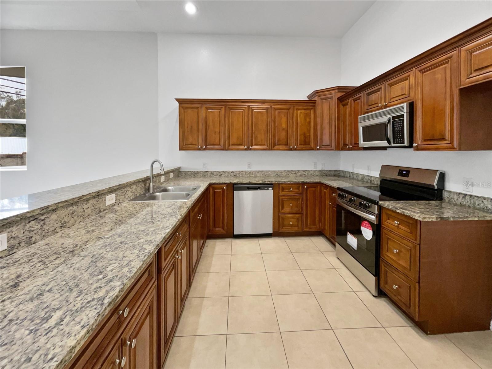 9416 CITRUS GLEN PL, TAMPA, FL, 33618