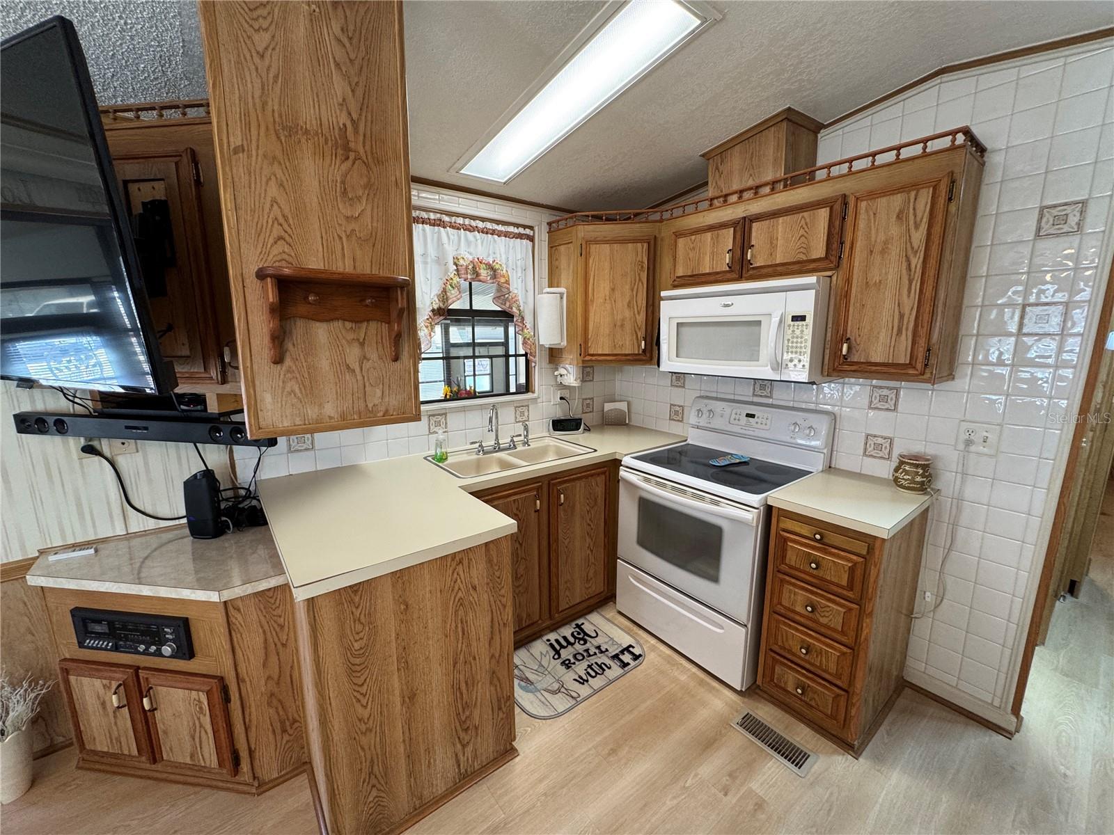 105 CITRUS RIDGE DR, DAVENPORT, FL, 33837