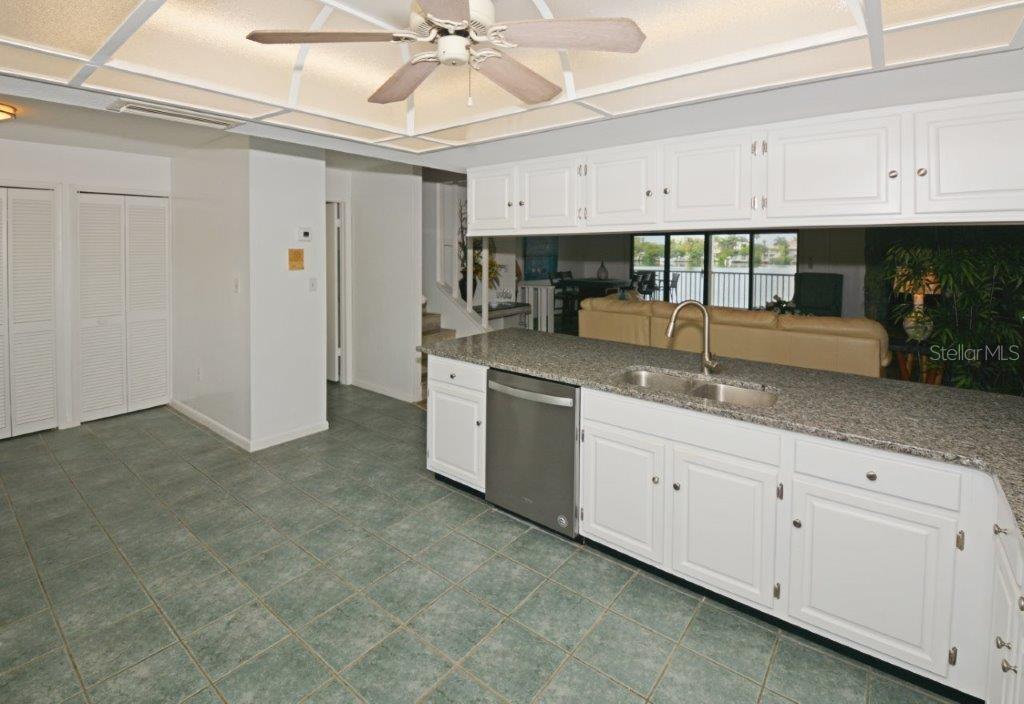 12242 2ND ST E, TREASURE ISLAND, FL, 33706