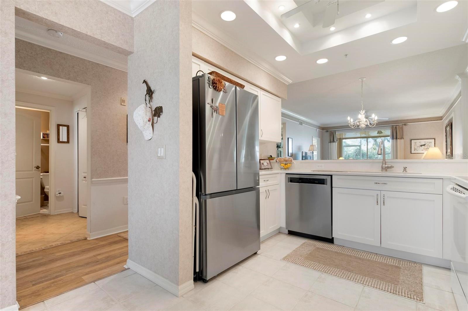 9490 HIGH GATE DR #2013, SARASOTA, FL, 34238