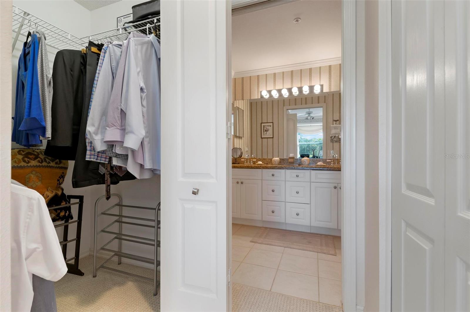 9490 HIGH GATE DR #2013, SARASOTA, FL, 34238