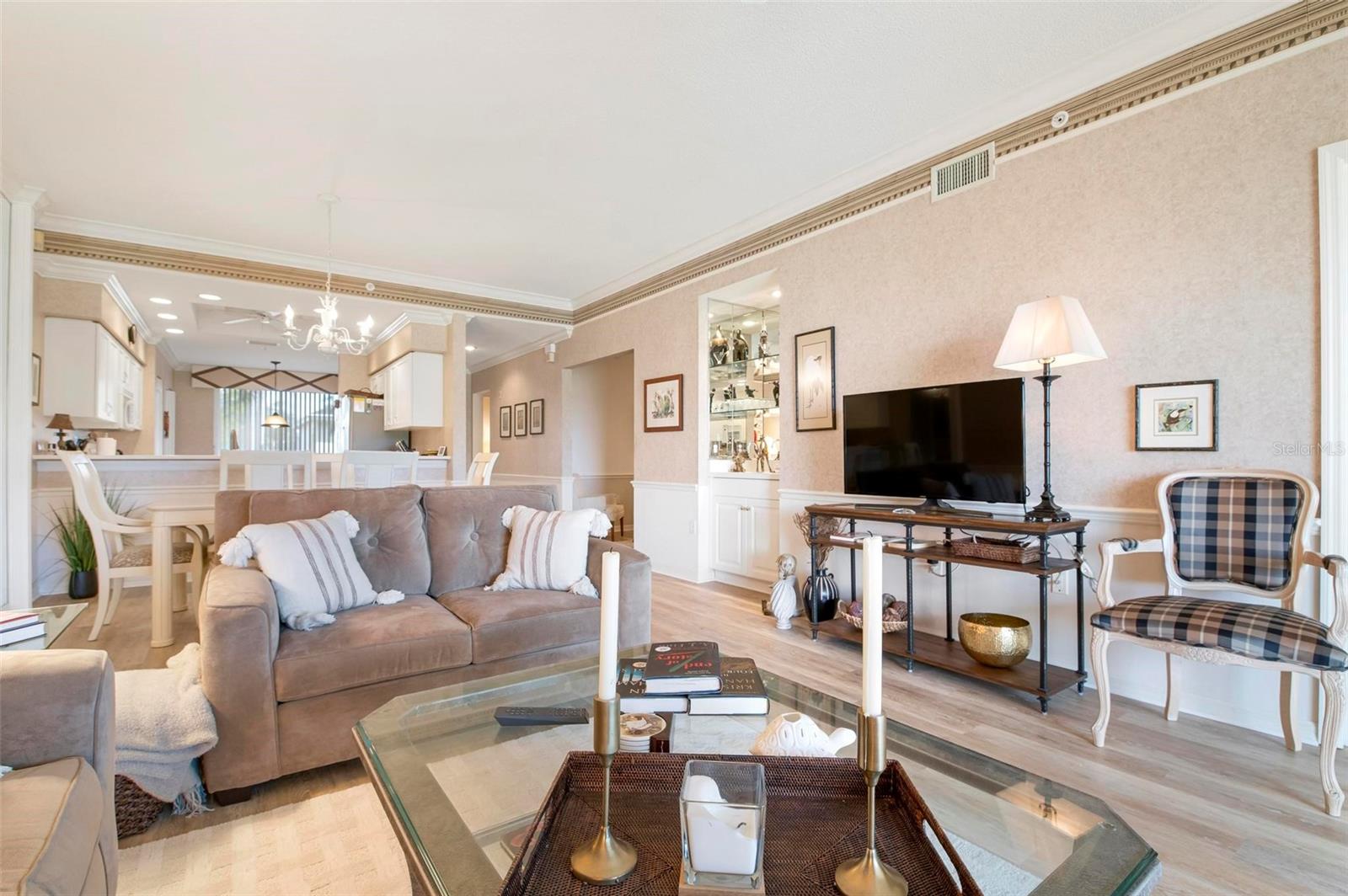 9490 HIGH GATE DR #2013, SARASOTA, FL, 34238