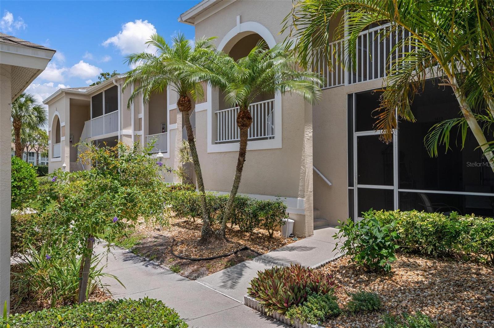 9490 HIGH GATE DR #2013, SARASOTA, FL, 34238