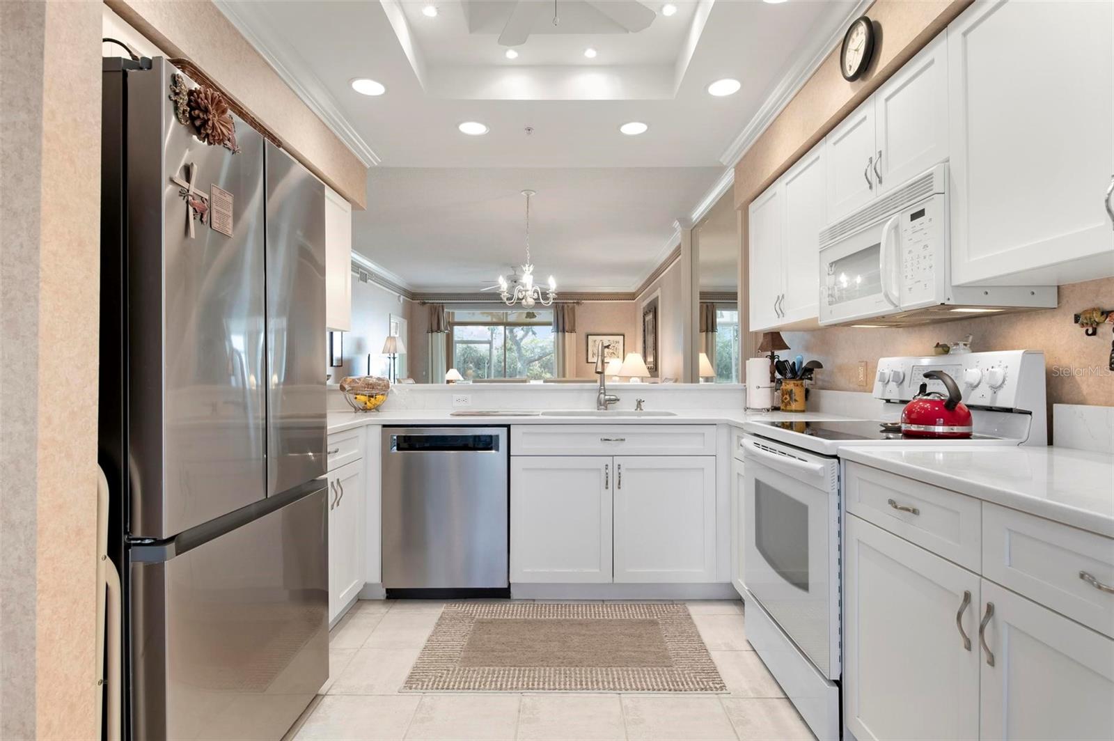 9490 HIGH GATE DR #2013, SARASOTA, FL, 34238