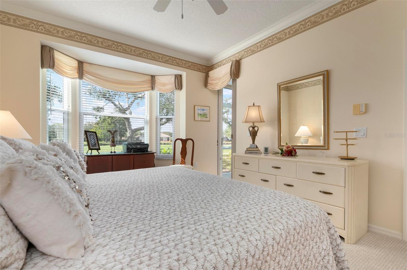 9490 HIGH GATE DR #2013, SARASOTA, FL, 34238