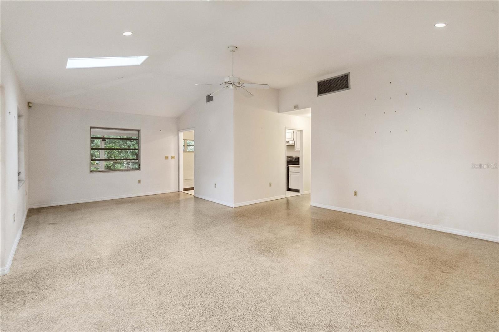 30845 WESTWARD HO AVE, SORRENTO, FL, 32776