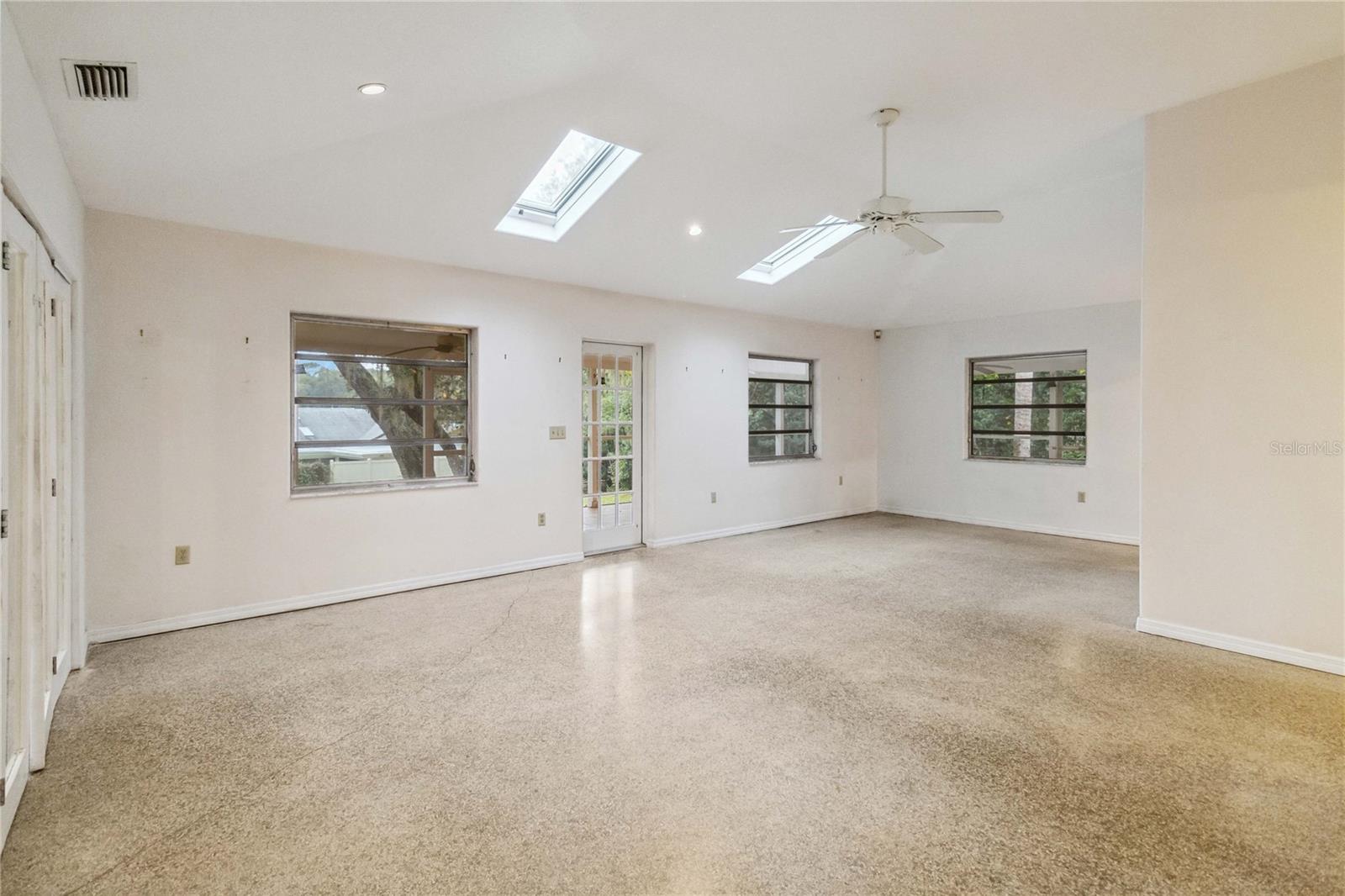 30845 WESTWARD HO AVE, SORRENTO, FL, 32776