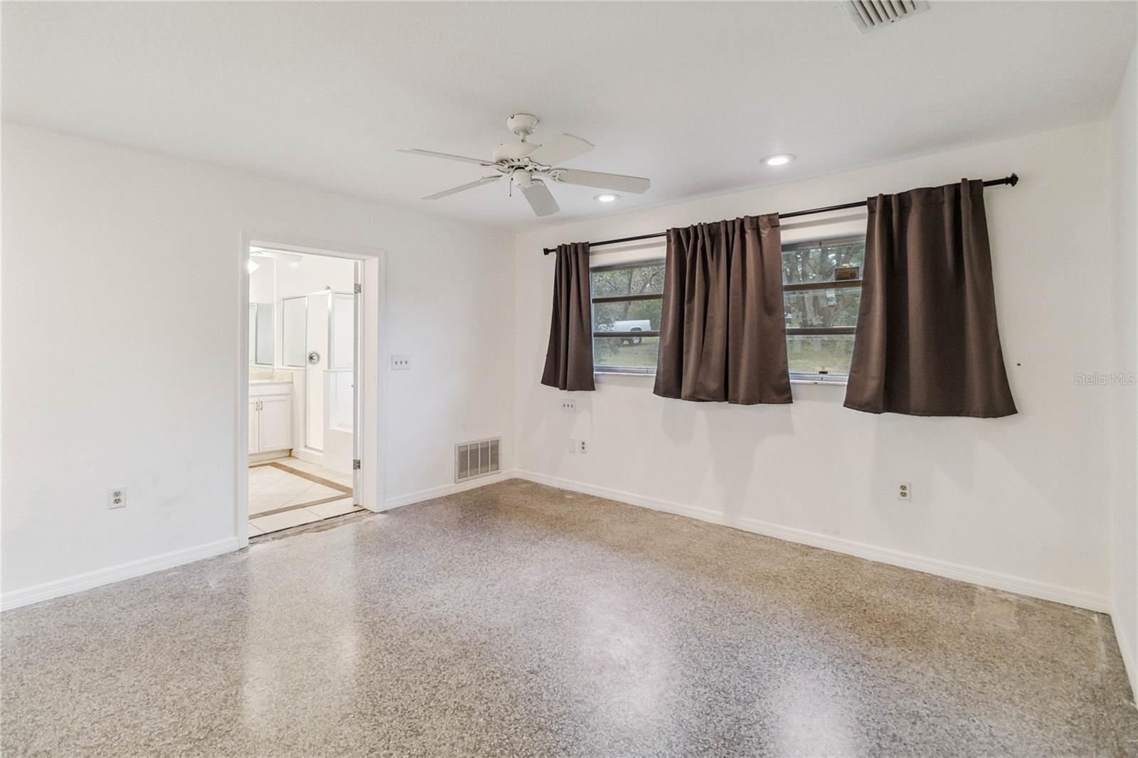 30845 WESTWARD HO AVE, SORRENTO, FL, 32776
