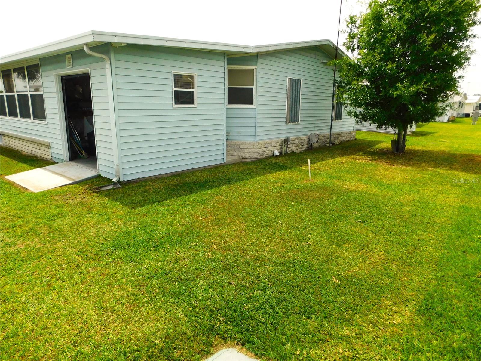 36819 KIOWA AVE, ZEPHYRHILLS, FL, 33542