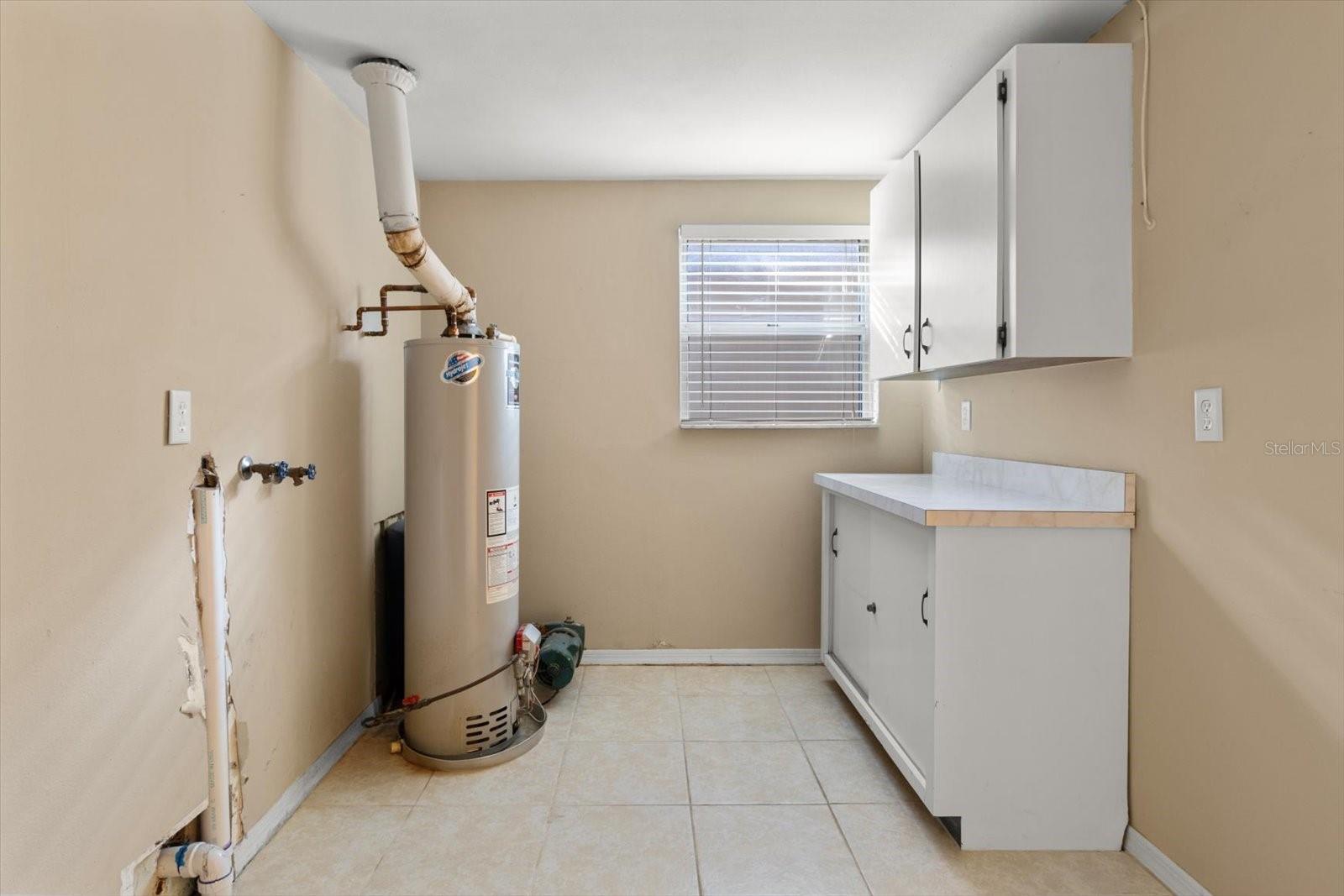 9181 S MOUNTAIN LAKE AVE, FLORAL CITY, FL, 34436