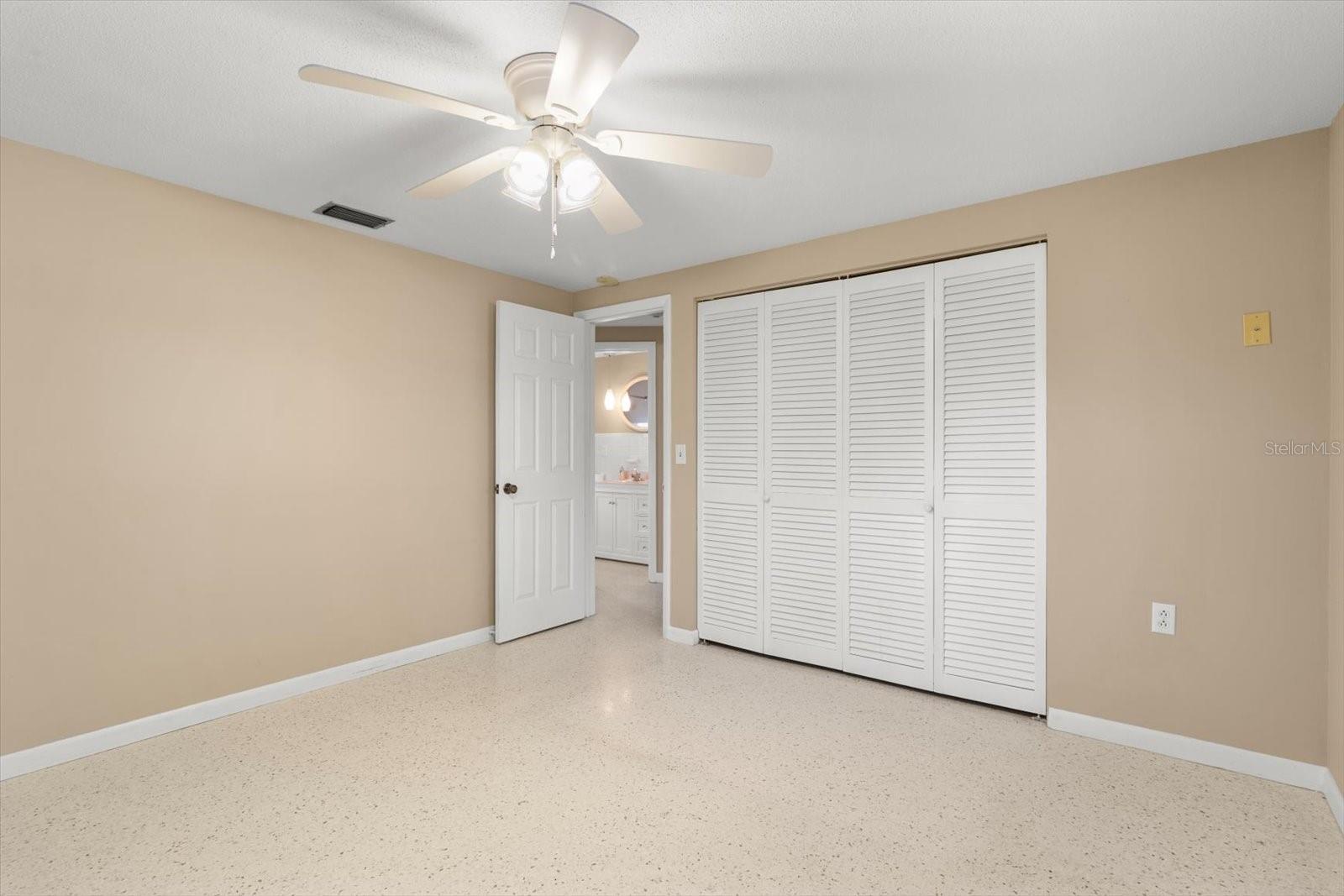 9181 S MOUNTAIN LAKE AVE, FLORAL CITY, FL, 34436