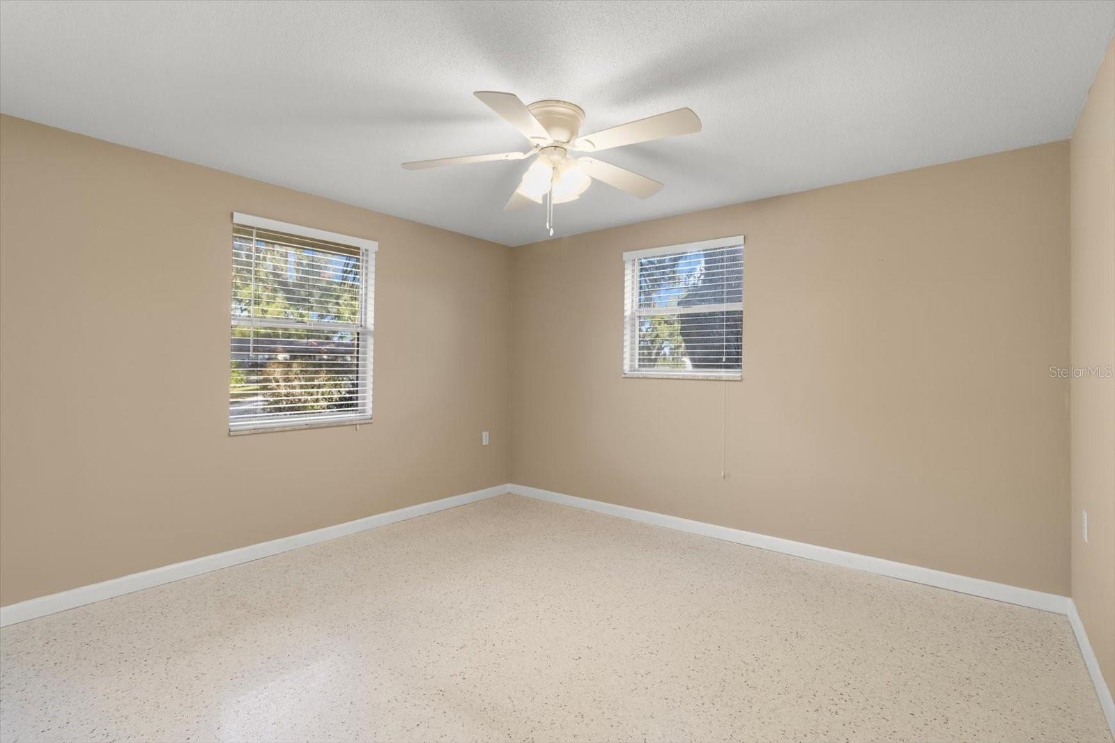 9181 S MOUNTAIN LAKE AVE, FLORAL CITY, FL, 34436