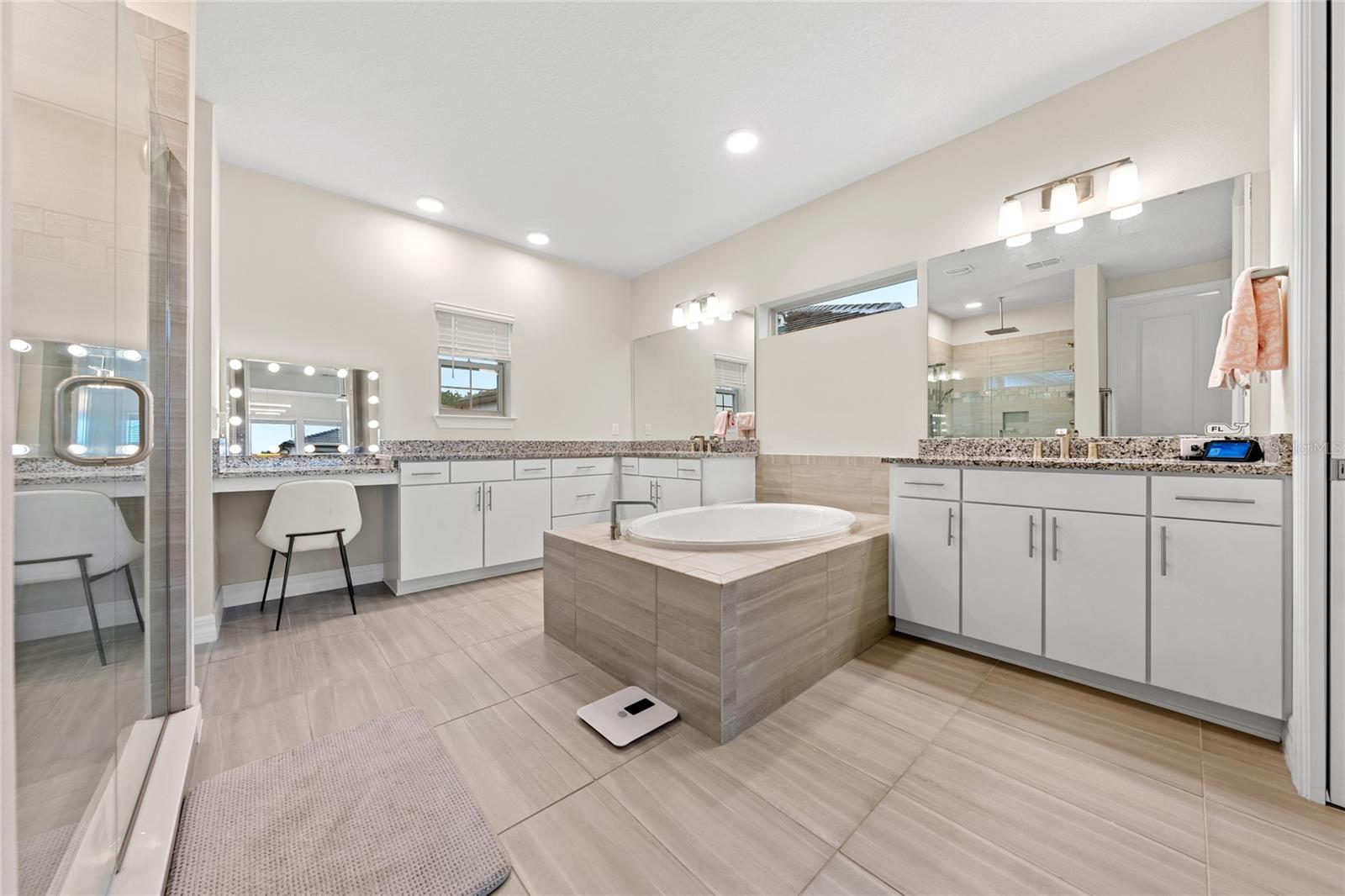 8024 LEAF GROVE CIR, ORLANDO, FL, 32836