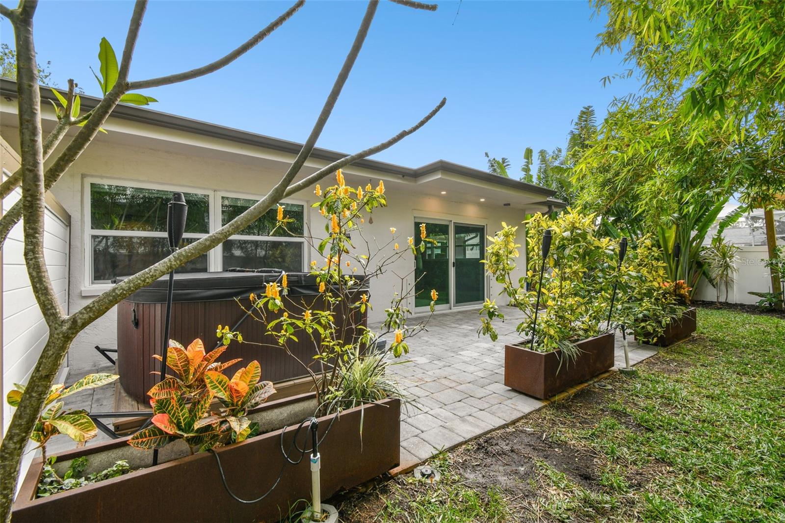 1927 MONTANA AVE NE, ST PETERSBURG, FL, 33703