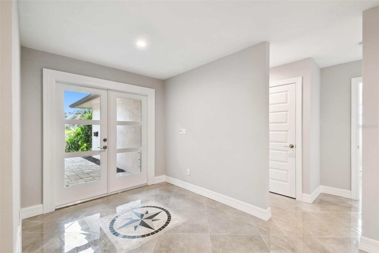 1927 MONTANA AVE NE, ST PETERSBURG, FL, 33703