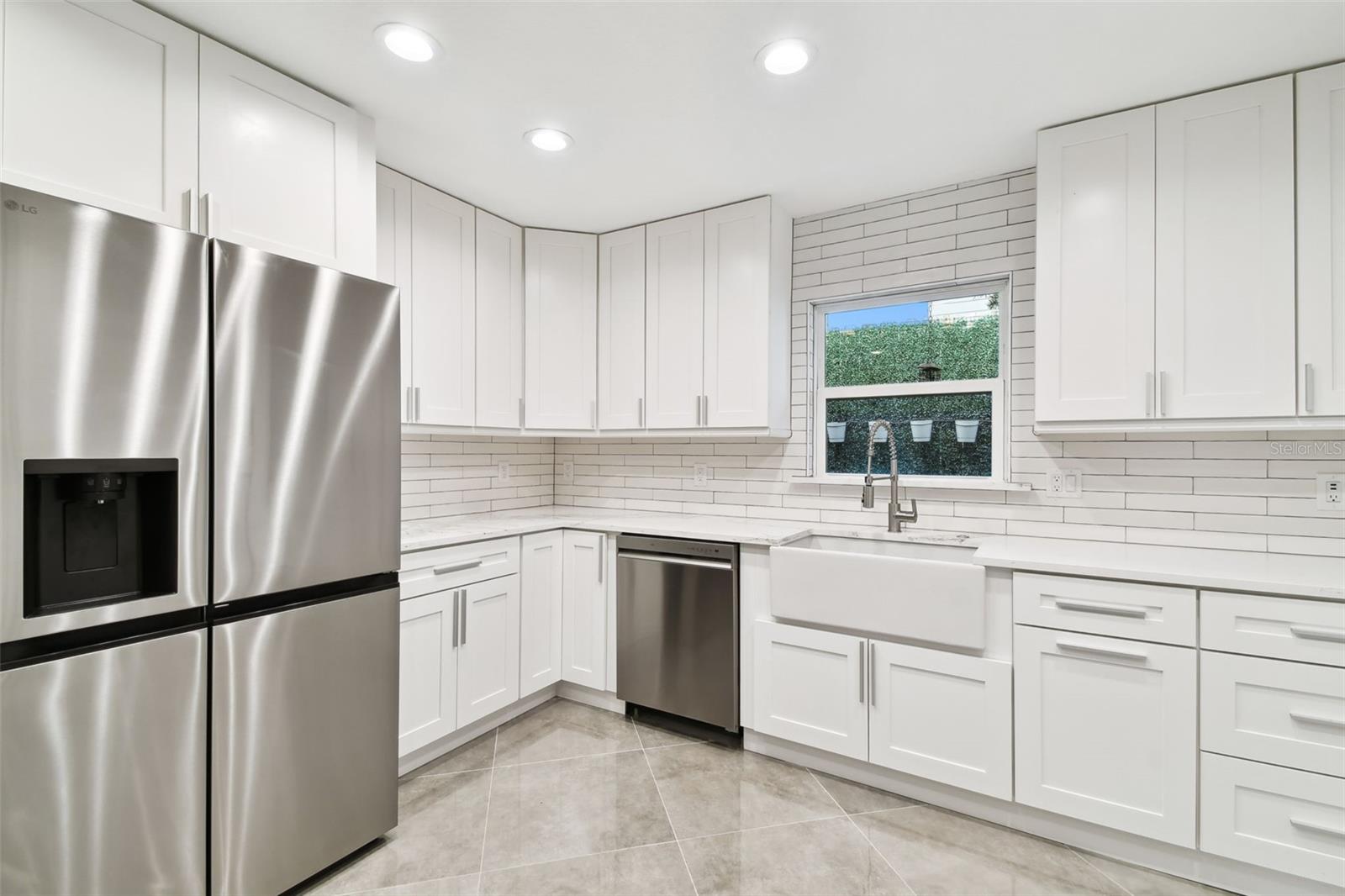 1927 MONTANA AVE NE, ST PETERSBURG, FL, 33703