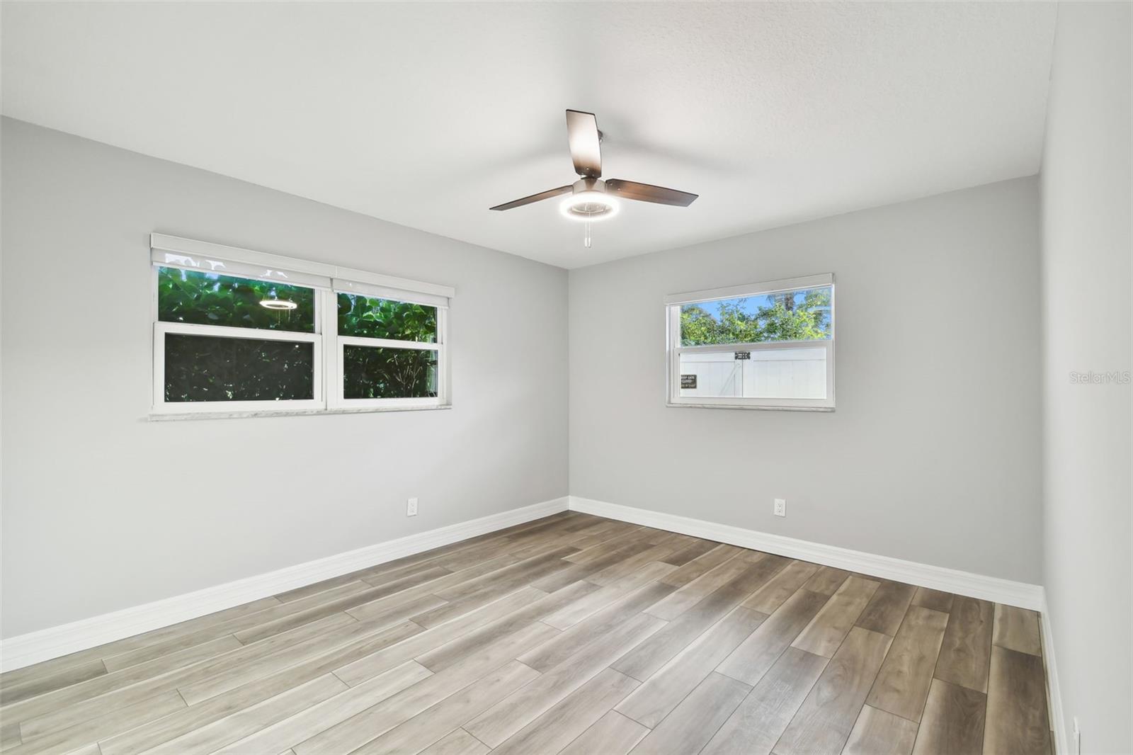 1927 MONTANA AVE NE, ST PETERSBURG, FL, 33703